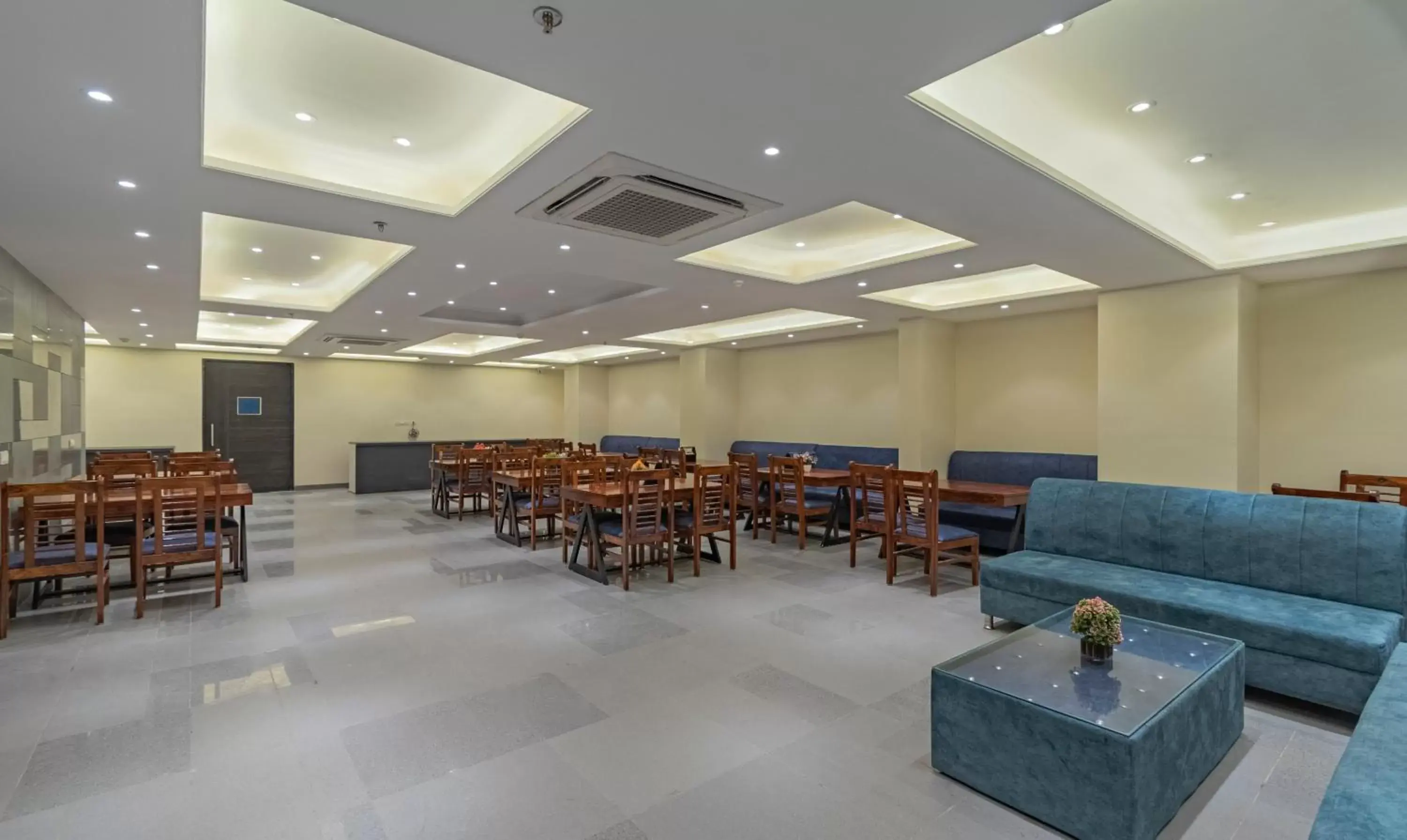 Restaurant/places to eat in Treebo Pink City Grand Restaurant/places to eat in Treebo Pink City Grand