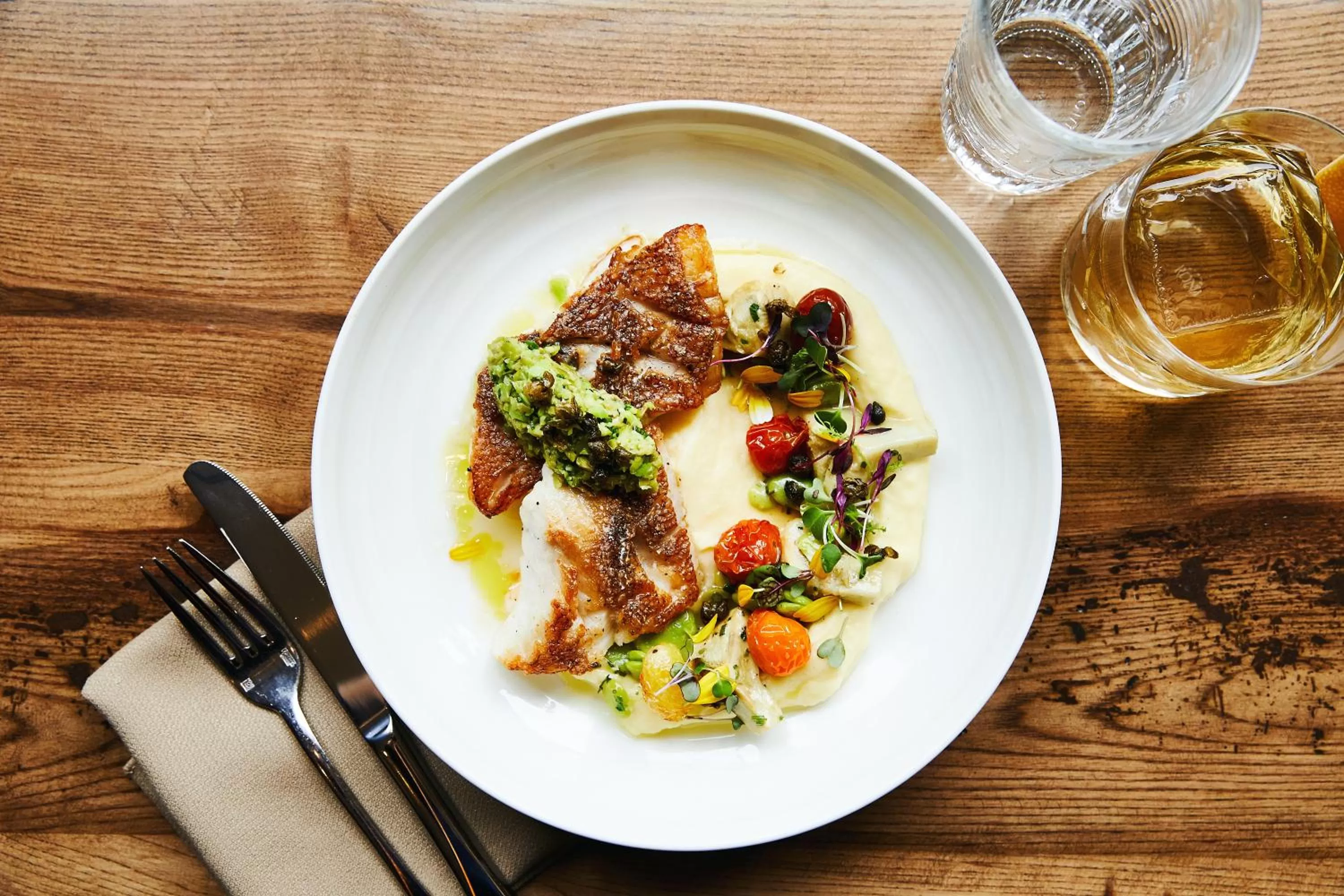 Restaurant/places to eat in Kimpton Riverplace Hotel by IHG