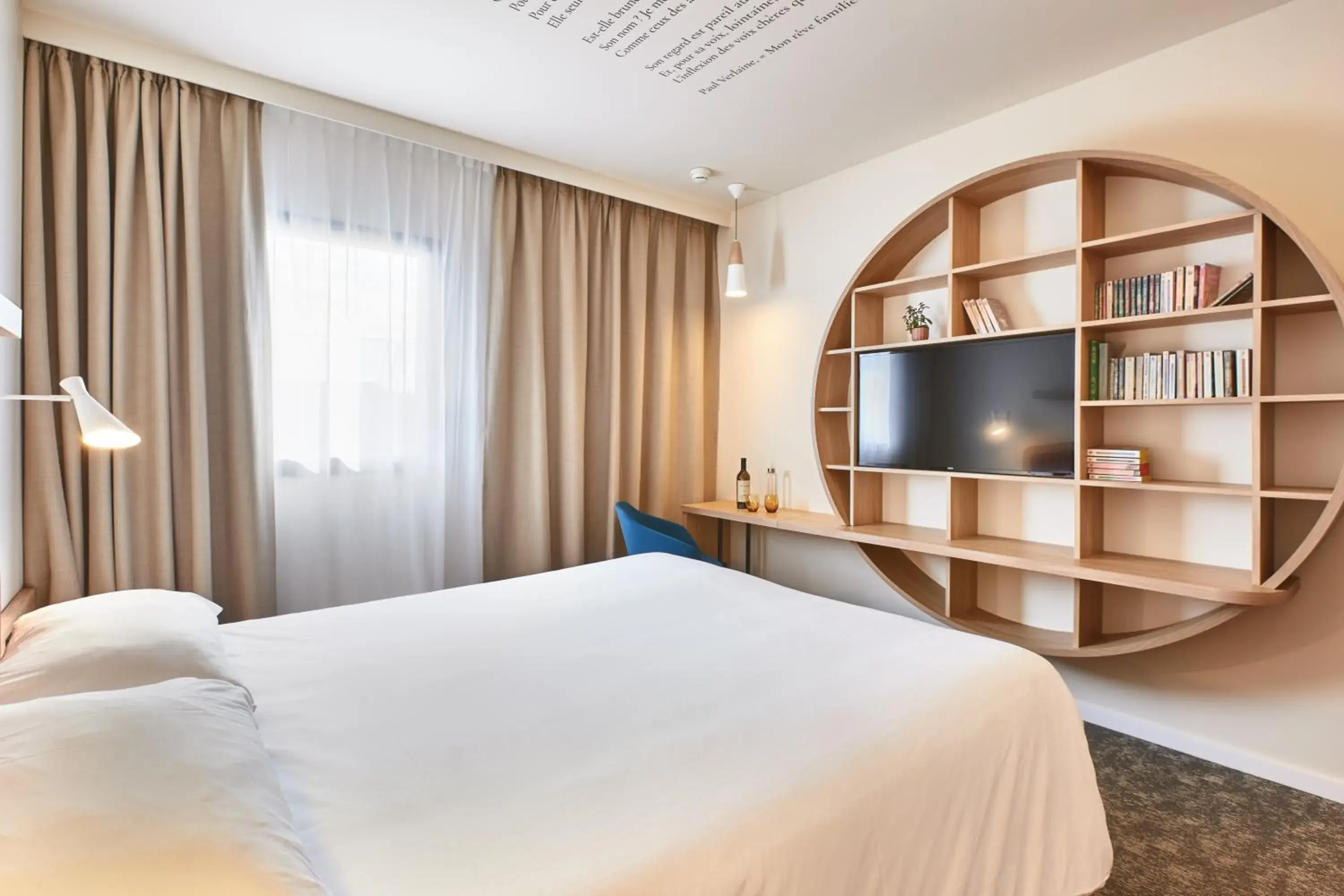 Bed in ibis Styles La Roche-sur-Yon