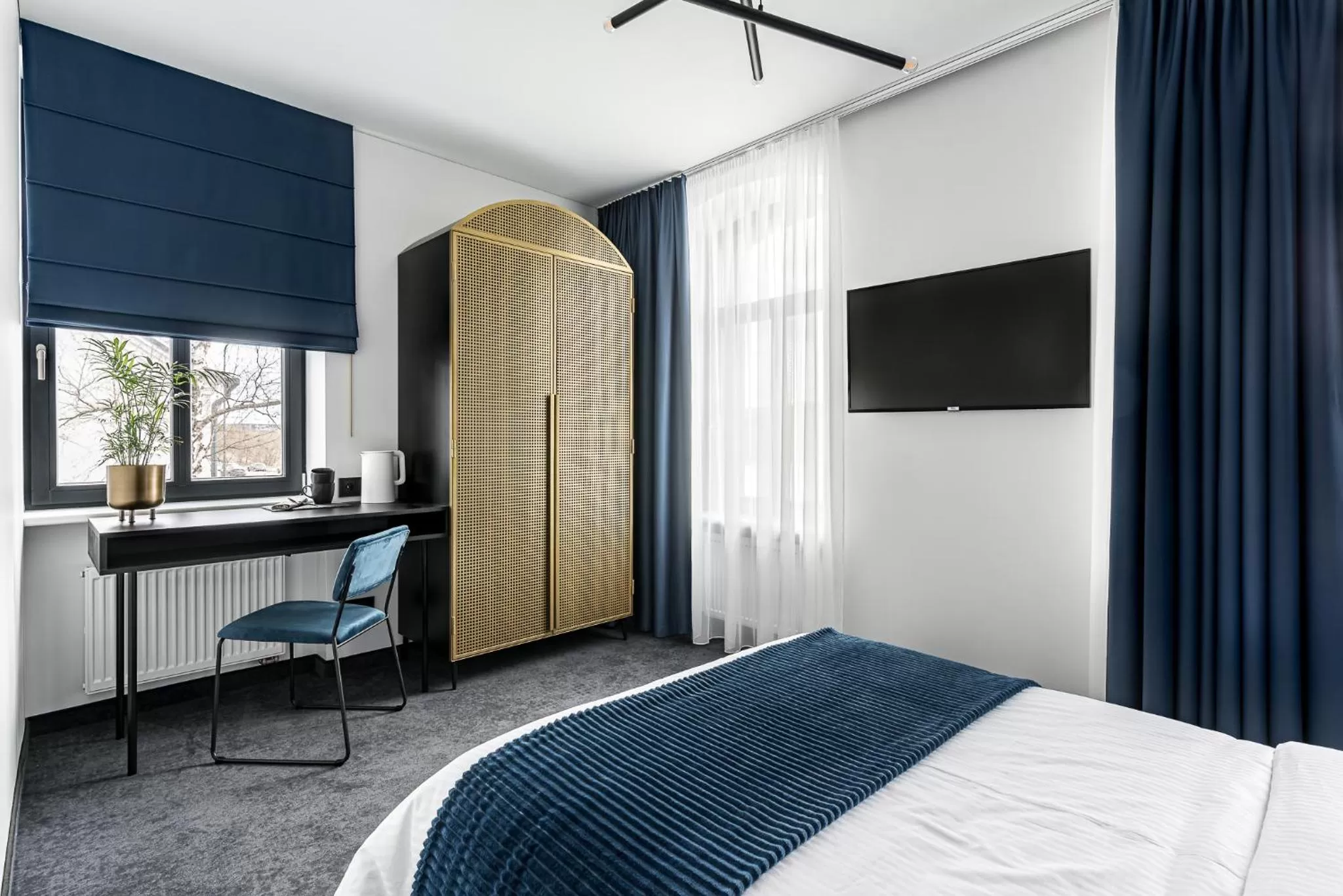 Photo of the whole room, Bed in Berman House