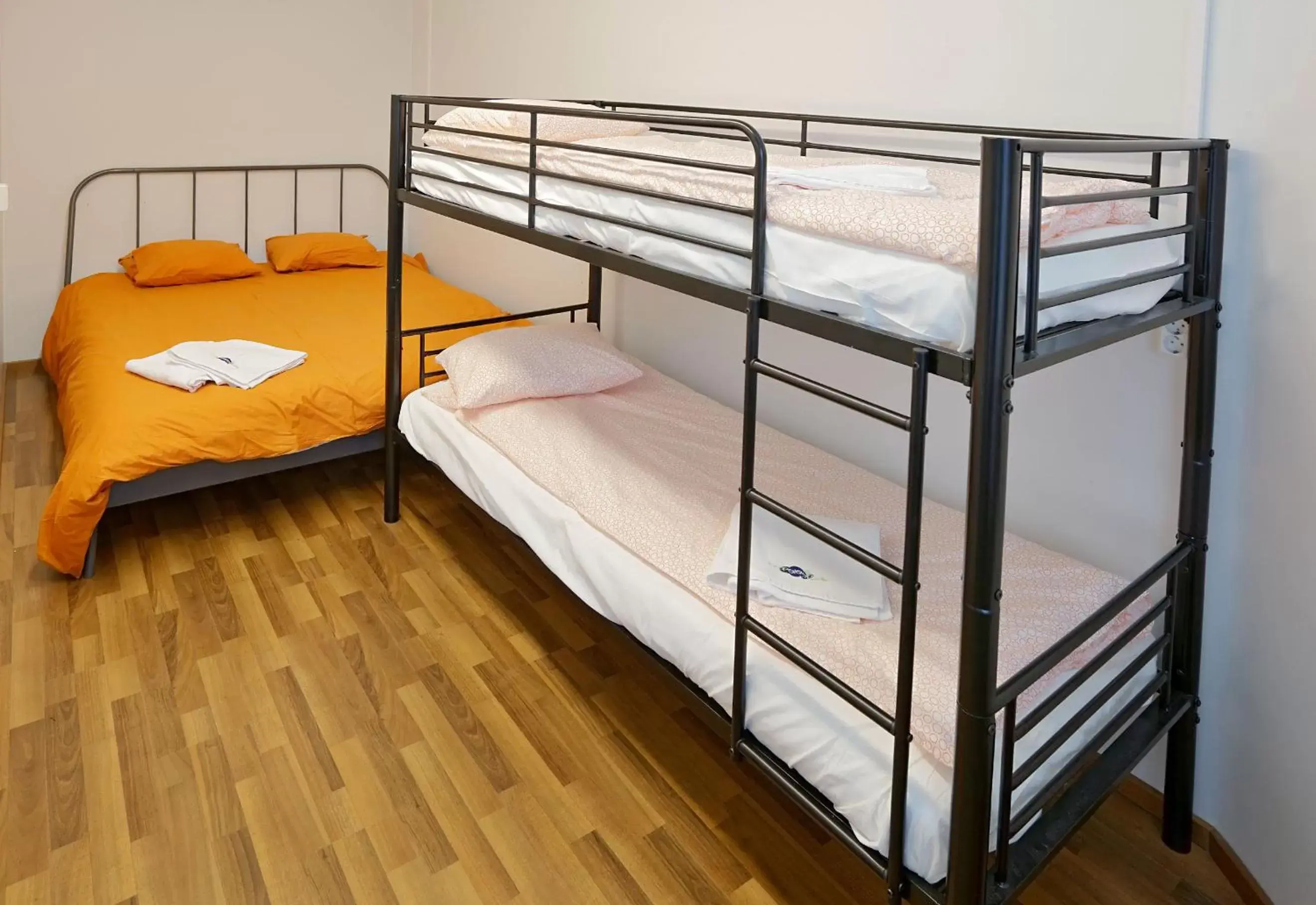 Bed, Bunk Bed in CheapSleep Hostel Helsinki