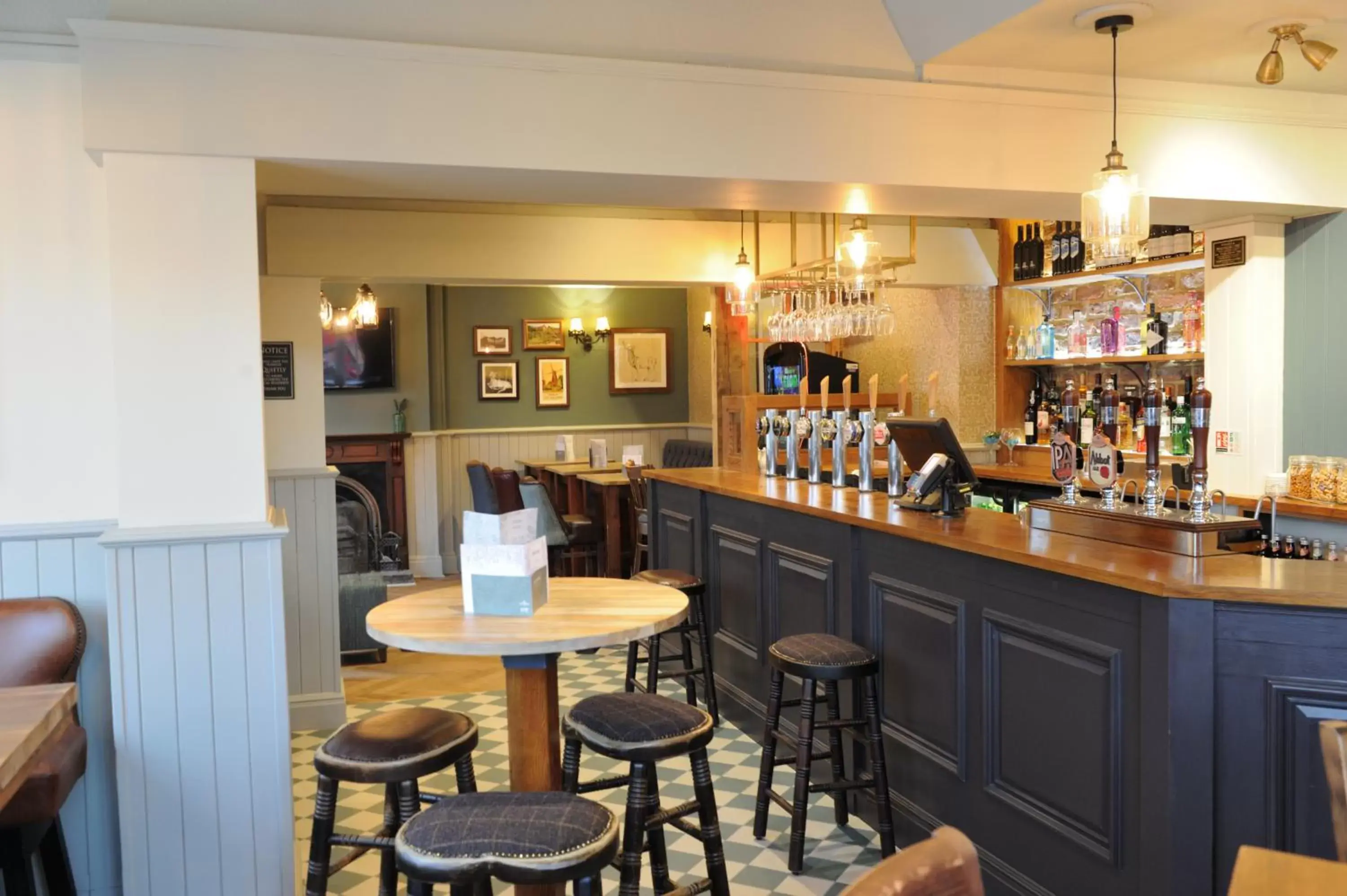 Lounge or bar, Lounge/Bar in White Hart by Chef & Brewer Collection