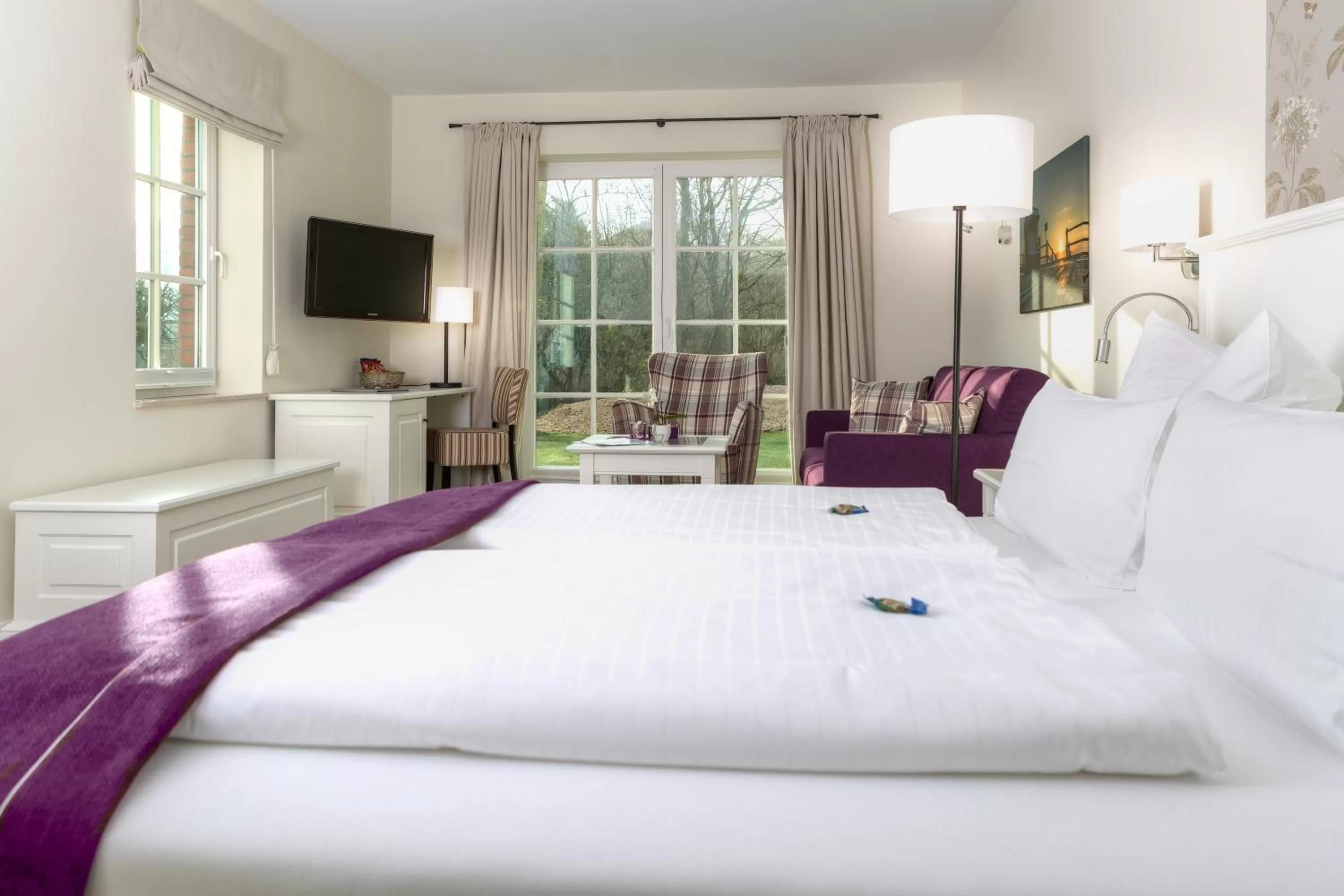 Photo of the whole room, Bed in Hotel Landhaus Ellerbrock