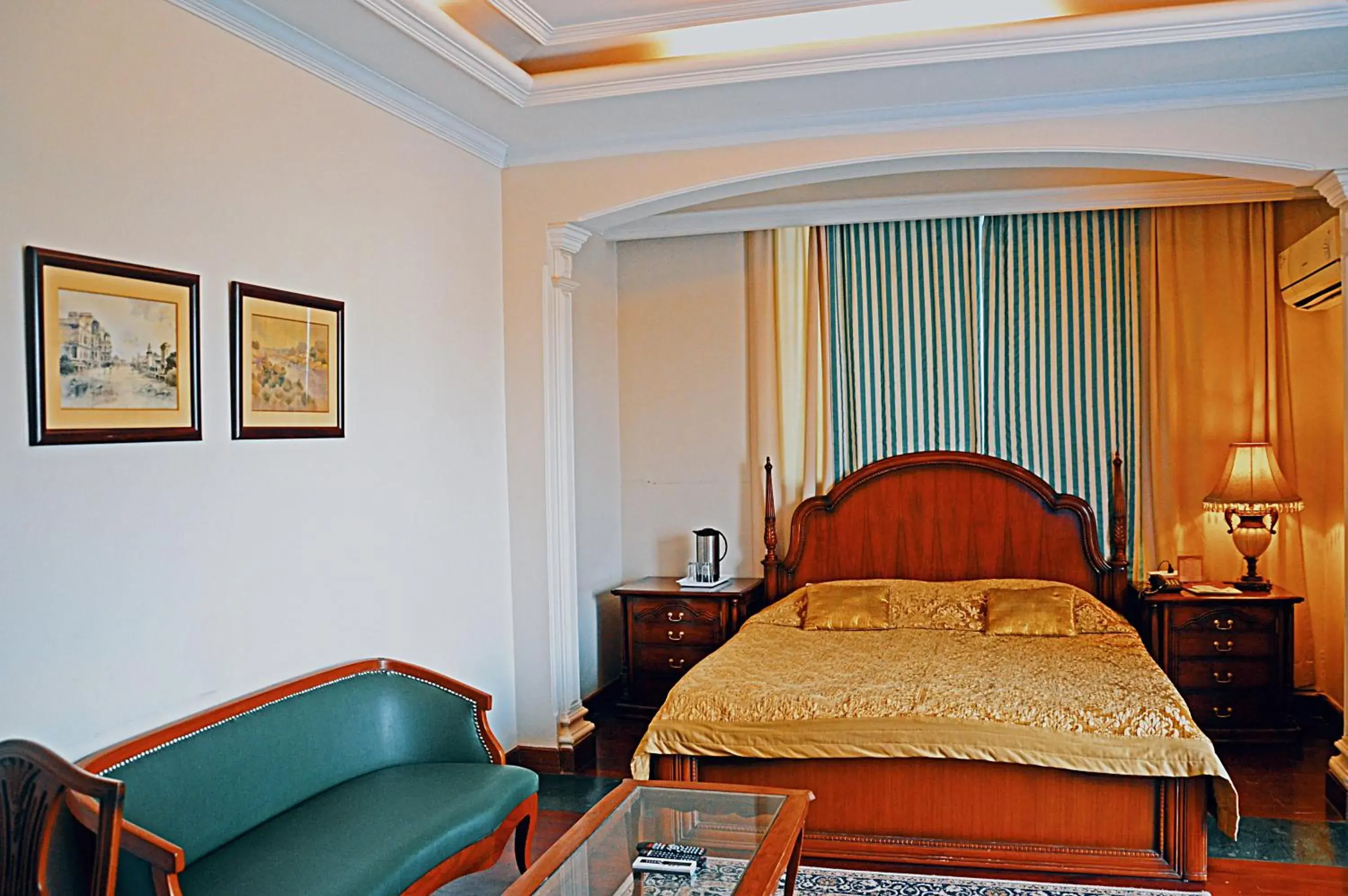 Bedroom, Bed in Hotel Ajanta