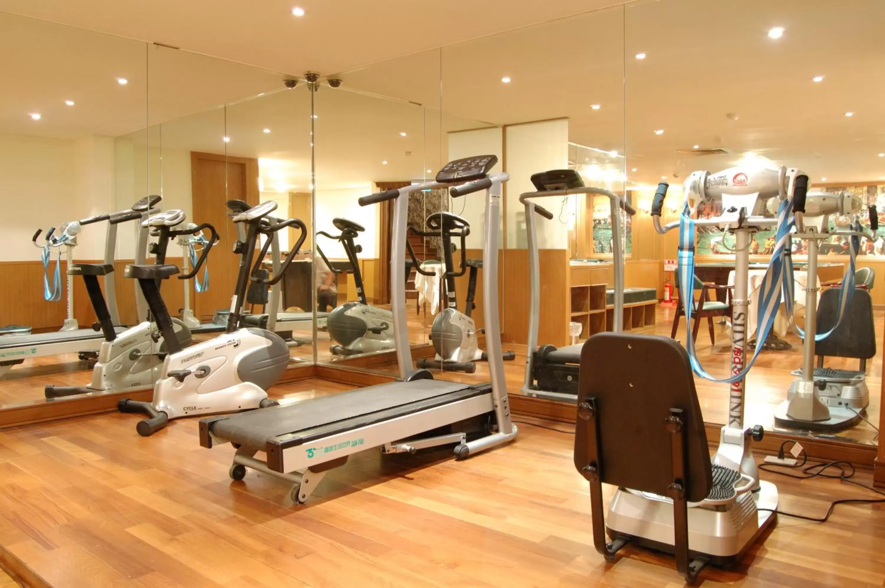 Fitness centre/facilities, Fitness Center/Facilities in Grand Boss Hotel