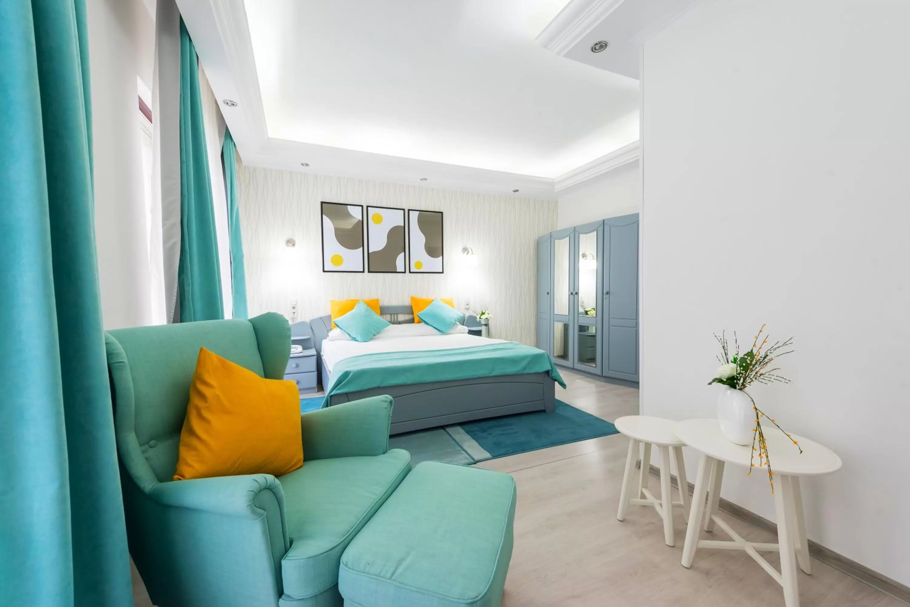 Bed in Relax Comfort Suites Hotel