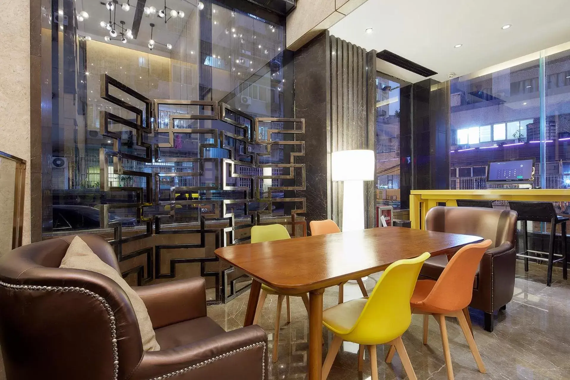 Lounge or bar, Lounge/Bar in Insail Hotels ( Huanshi Road Taojin Metro Station Guangzhou)