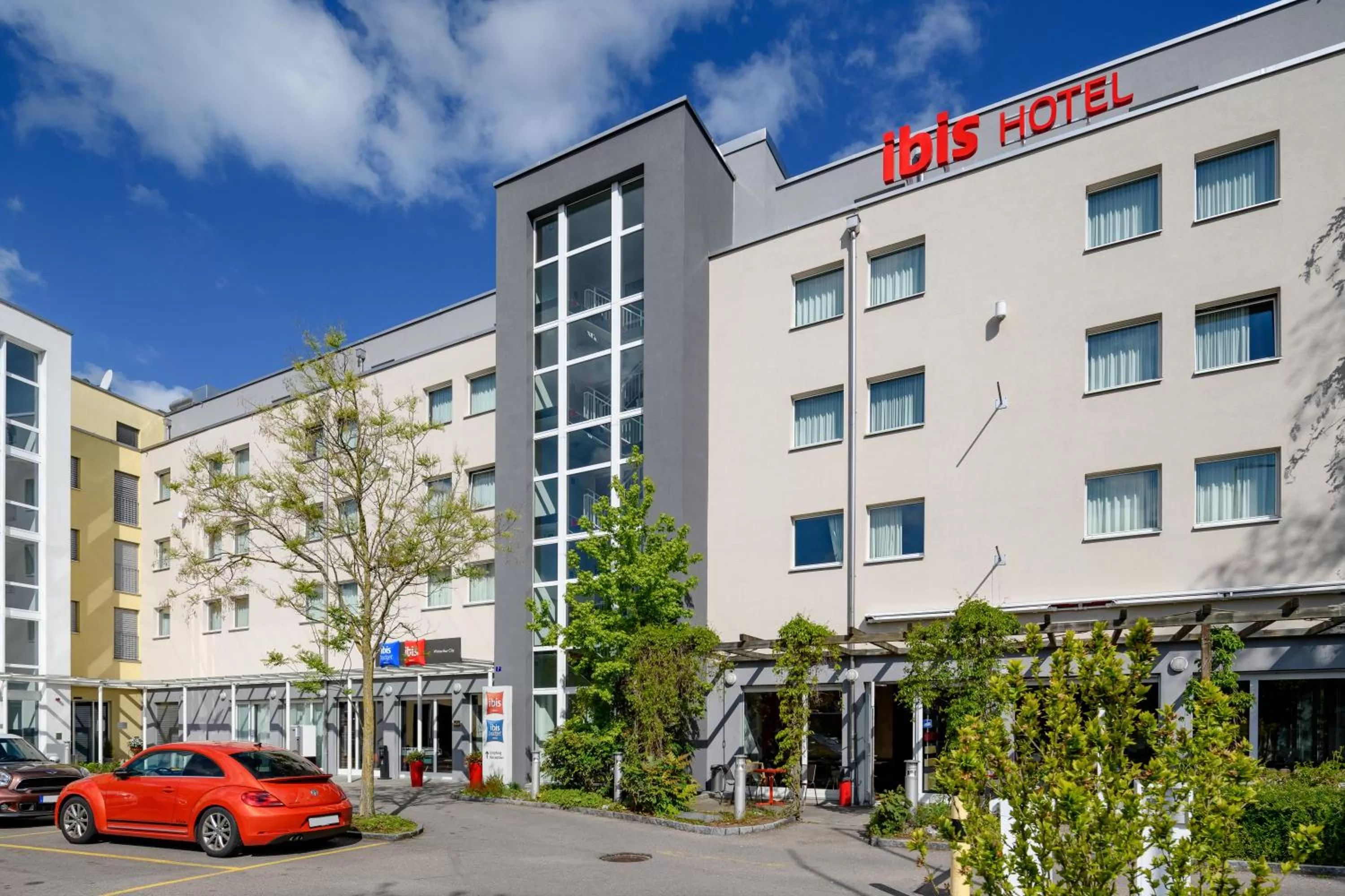 Property building in ibis Winterthur City