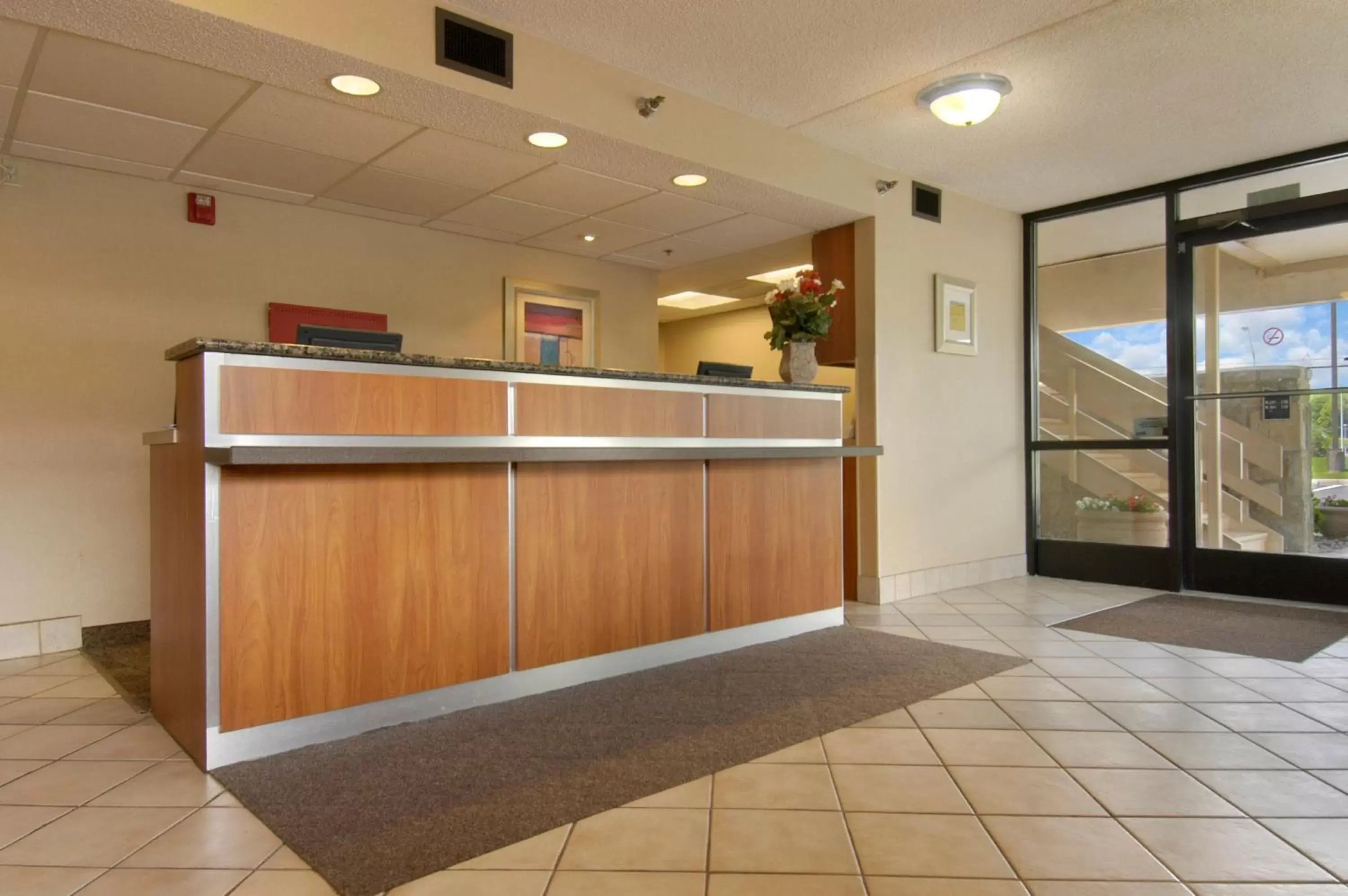 Lobby or reception, Lobby/Reception in Red Roof Inn Dayton - Fairborn/Nutter Center