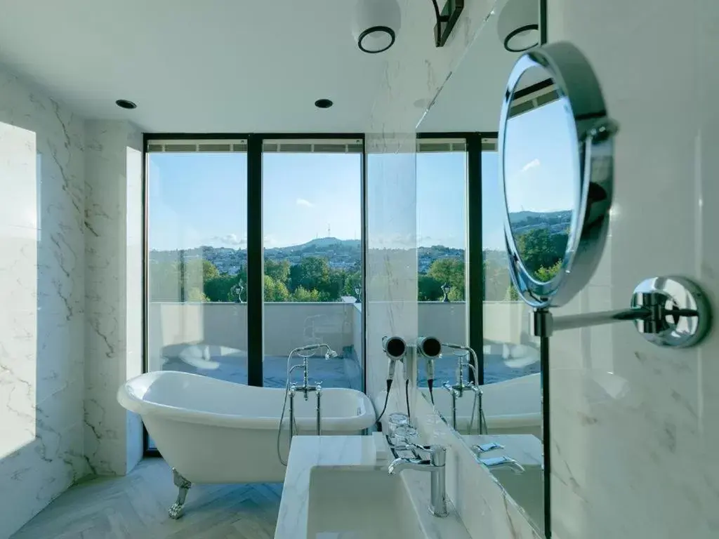 Bathroom in Museum Hotel