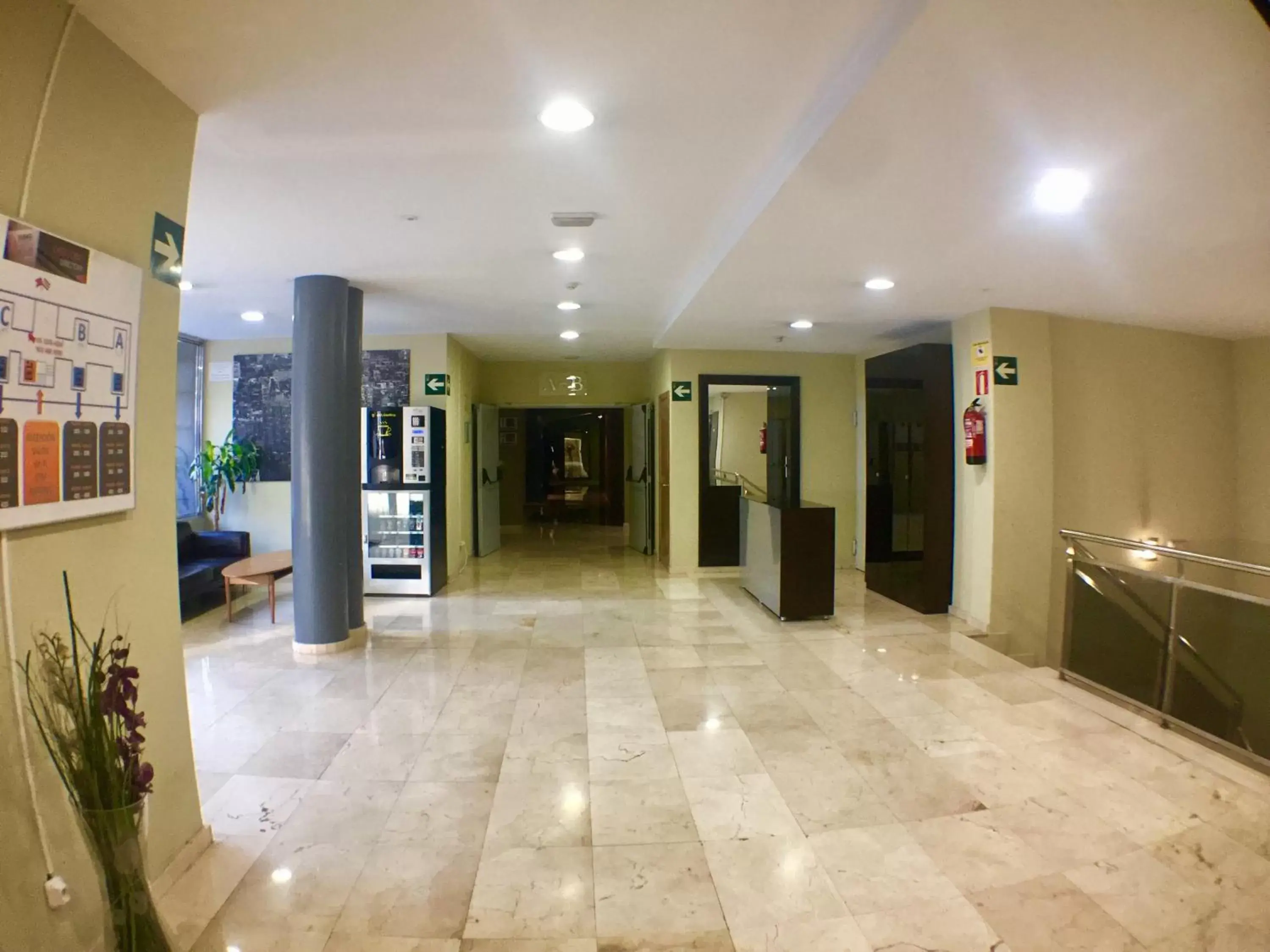 Property building, Lobby/Reception in Bilbao Apartamentos Atxuri