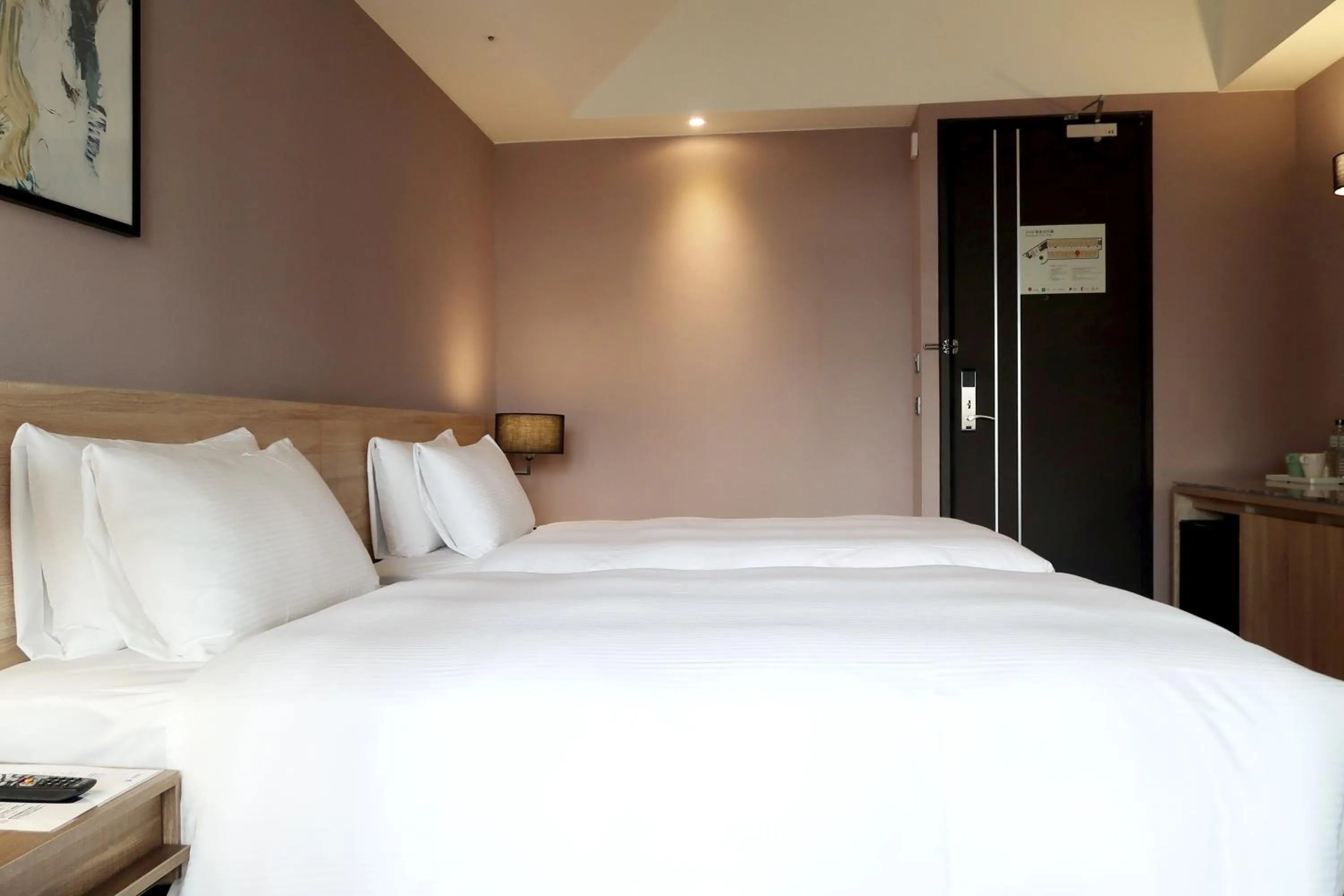 bunk bed, Bed in The HO Hotel