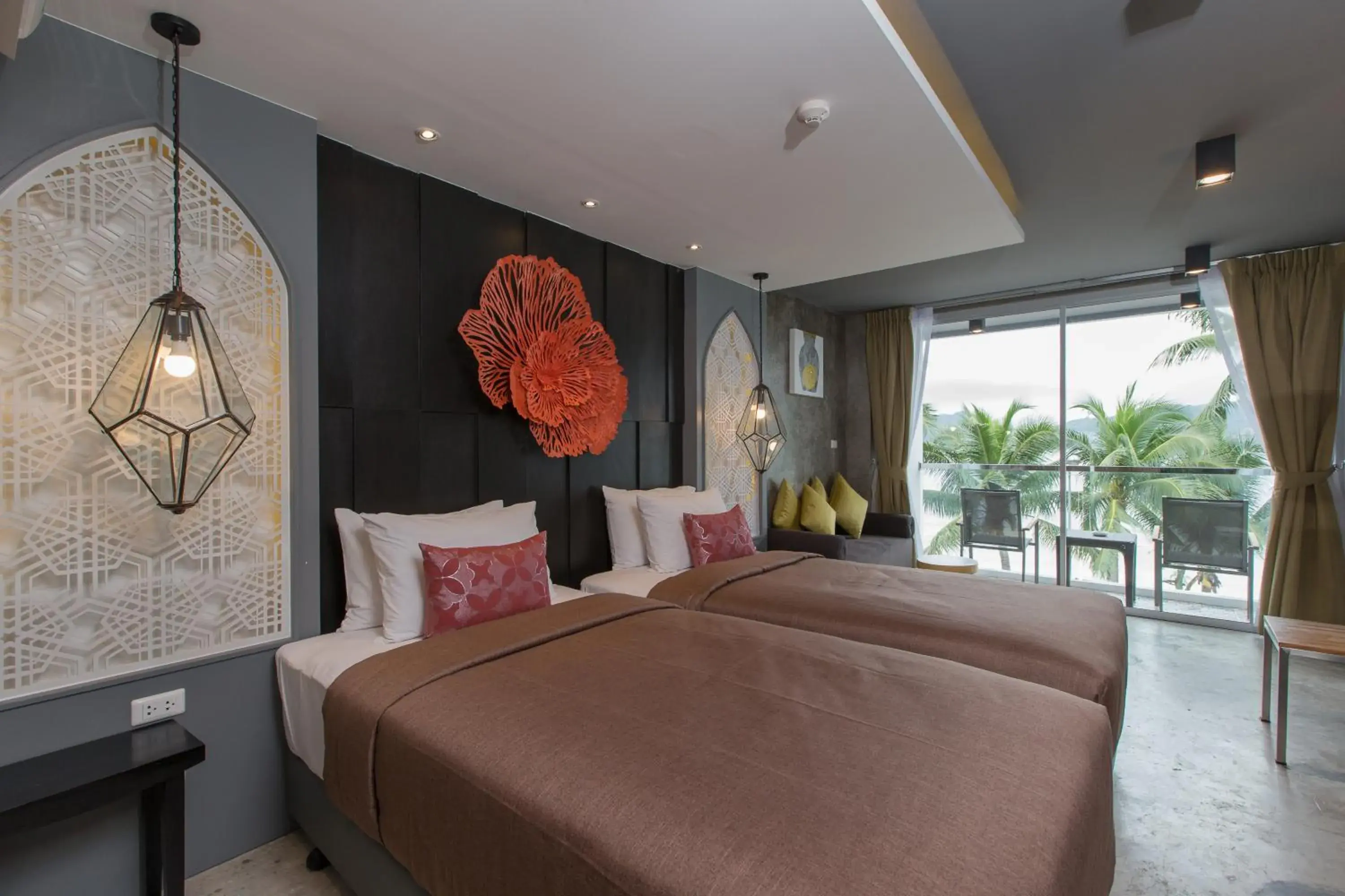 Connecting Studios with Sea View in Patong Signature Boutique Hotel Connecting Studios with Sea View in Patong Signature Boutique Hotel