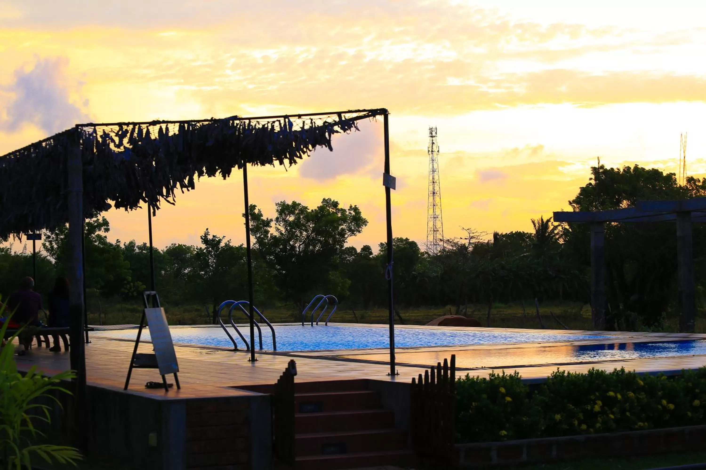 Sunset in Eco Hotel Black & White - Anuradhapura