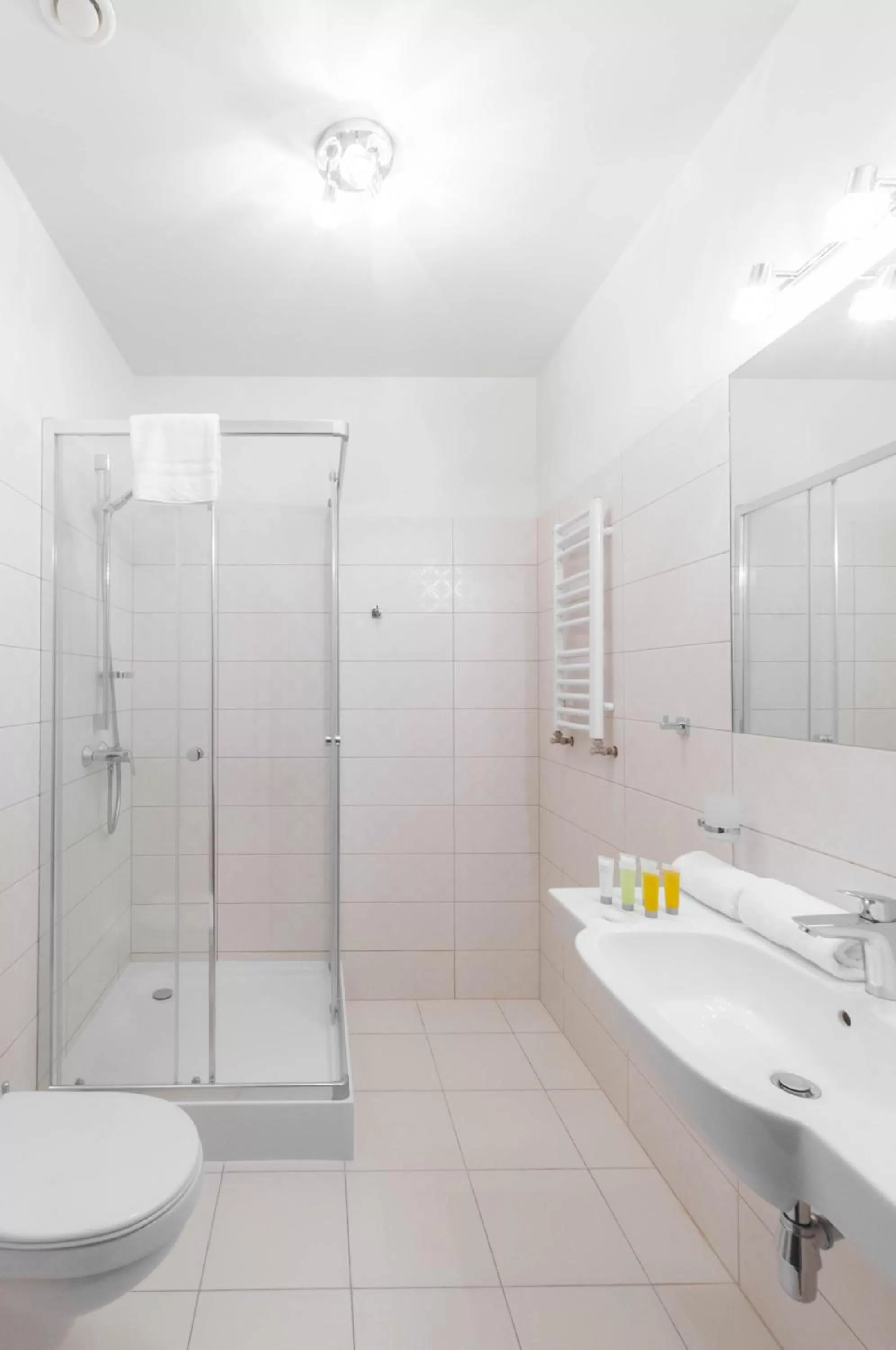 Shower in Liberum Residence Old Town