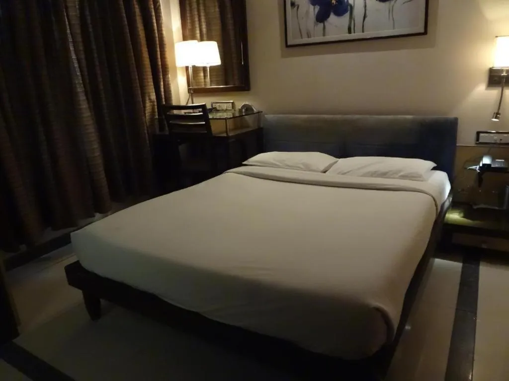 Photo of the whole room, Bed in HOTEL SAPNA MARINE