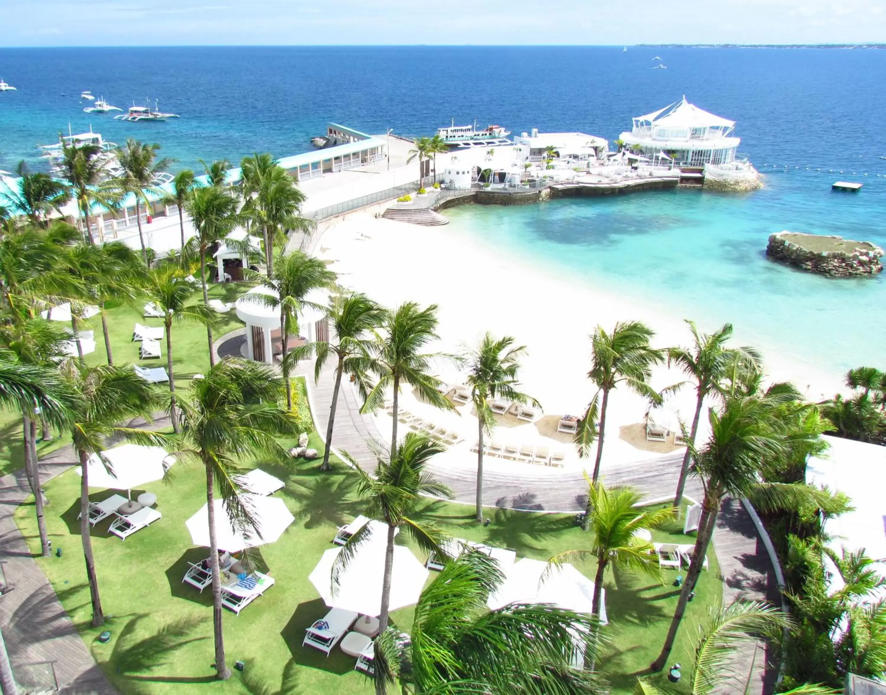 Bird's eye view, Bird's-eye View in Mövenpick Hotel Mactan Island Cebu