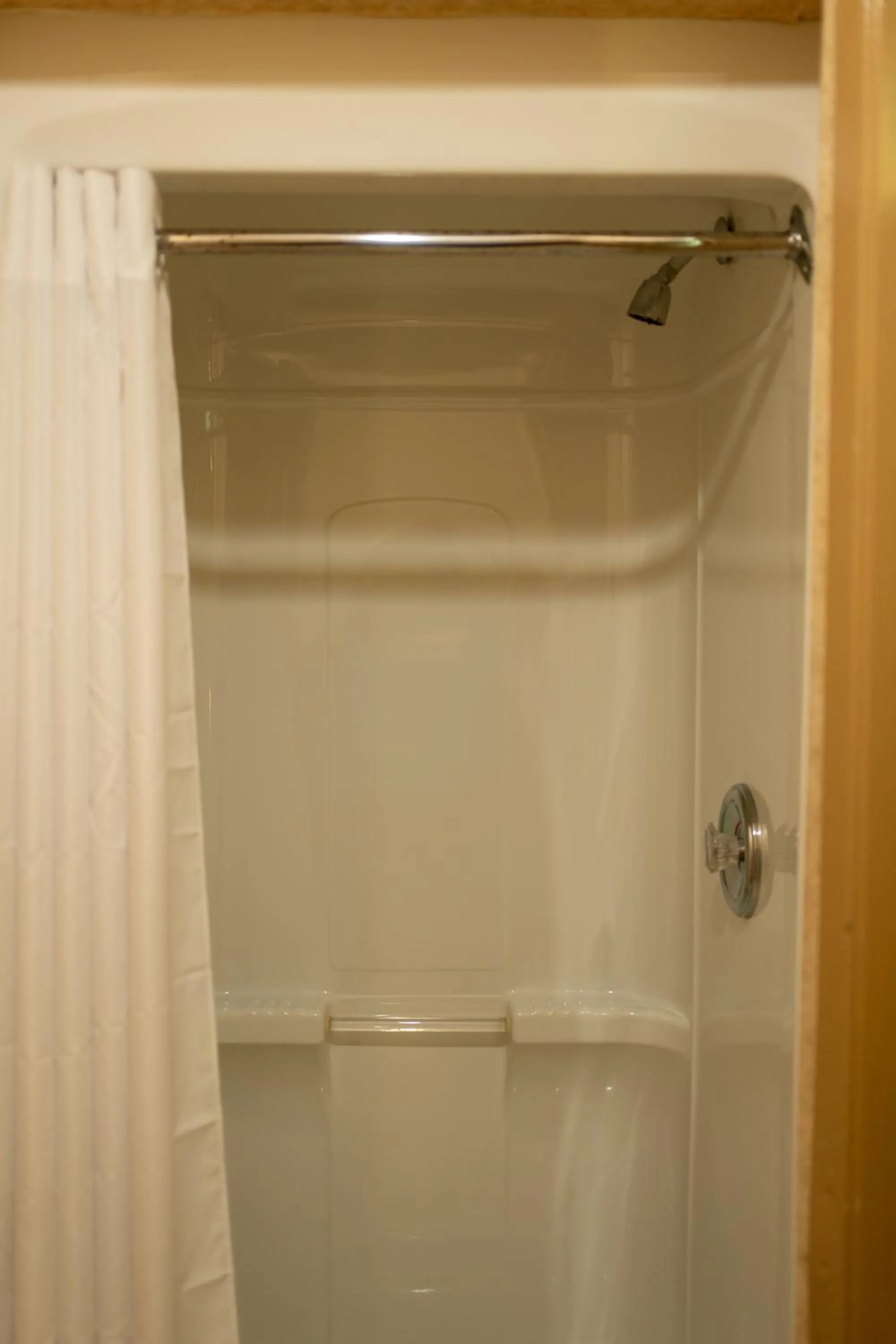 Howard Johnson by Wyndham Niagara Falls