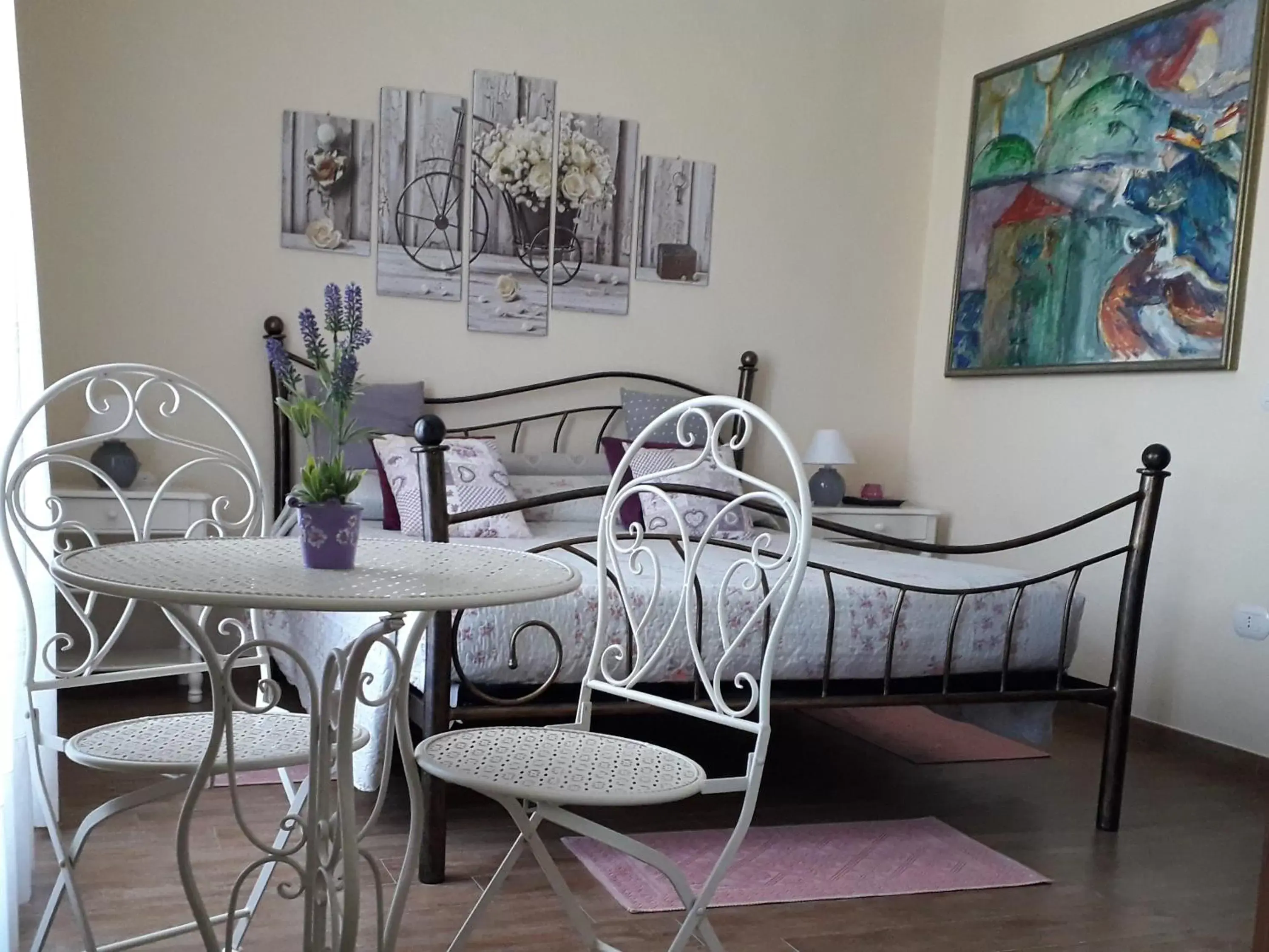 Decorative detail, Dining Area in B&B La Dolce Sosta