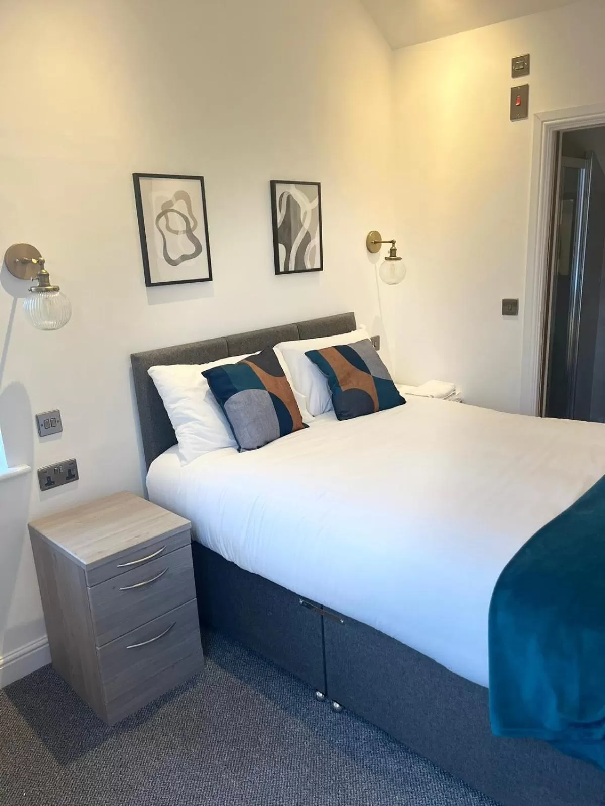 Bed in Terrace House