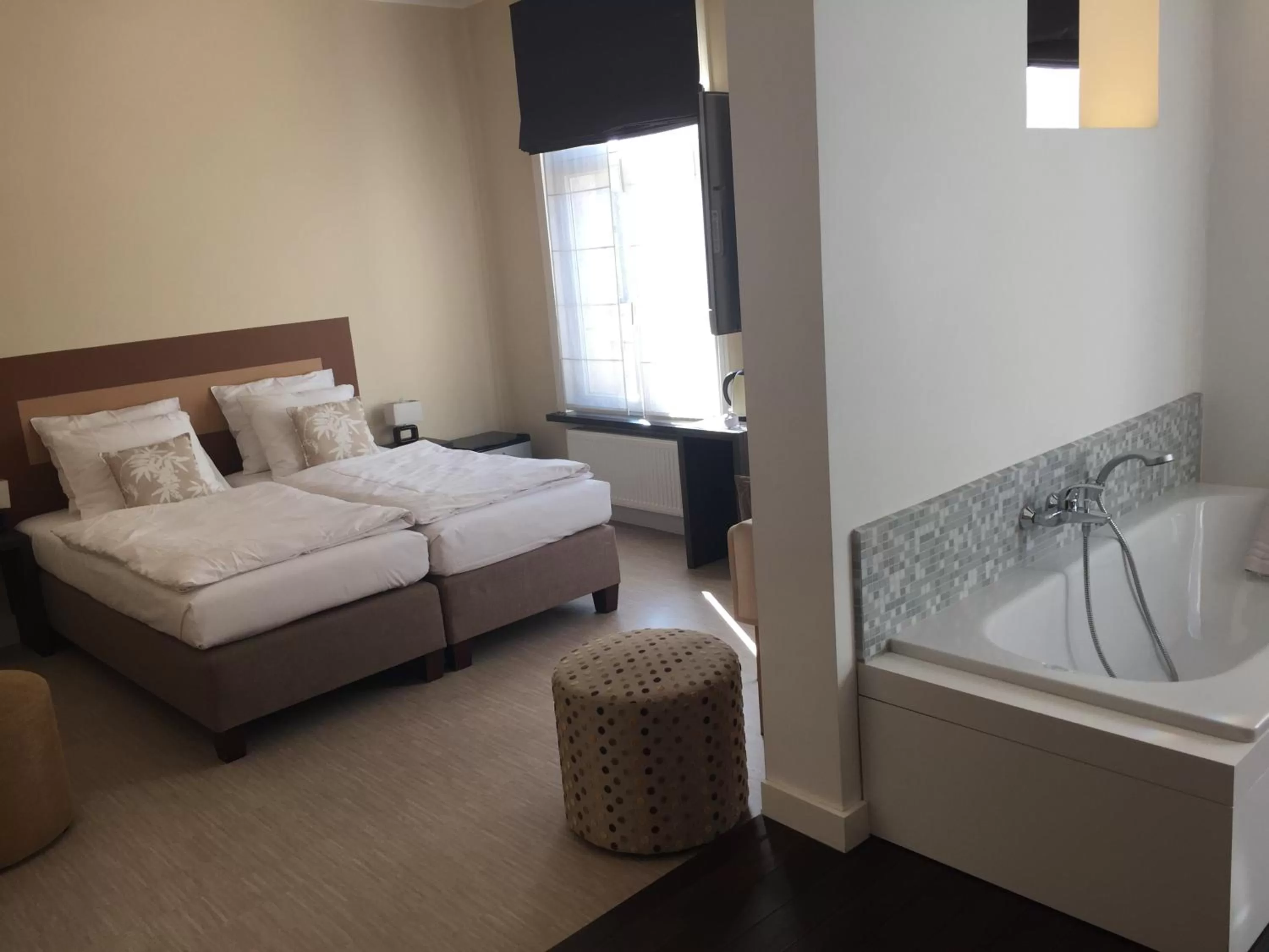 Bathroom, Bed in B&B Sabbajon