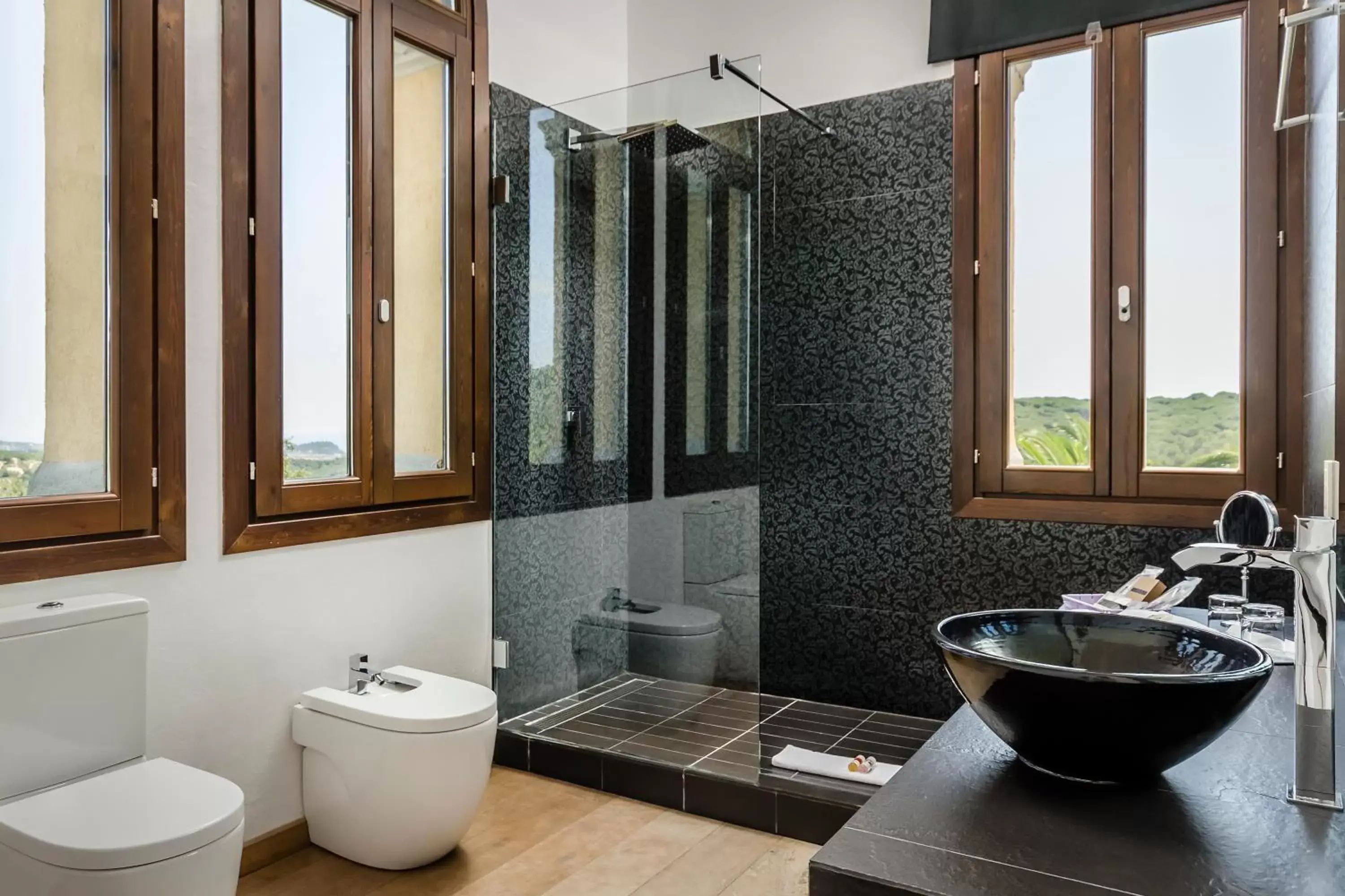 Shower, Bathroom in Sant Pere del Bosc Hotel & Spa