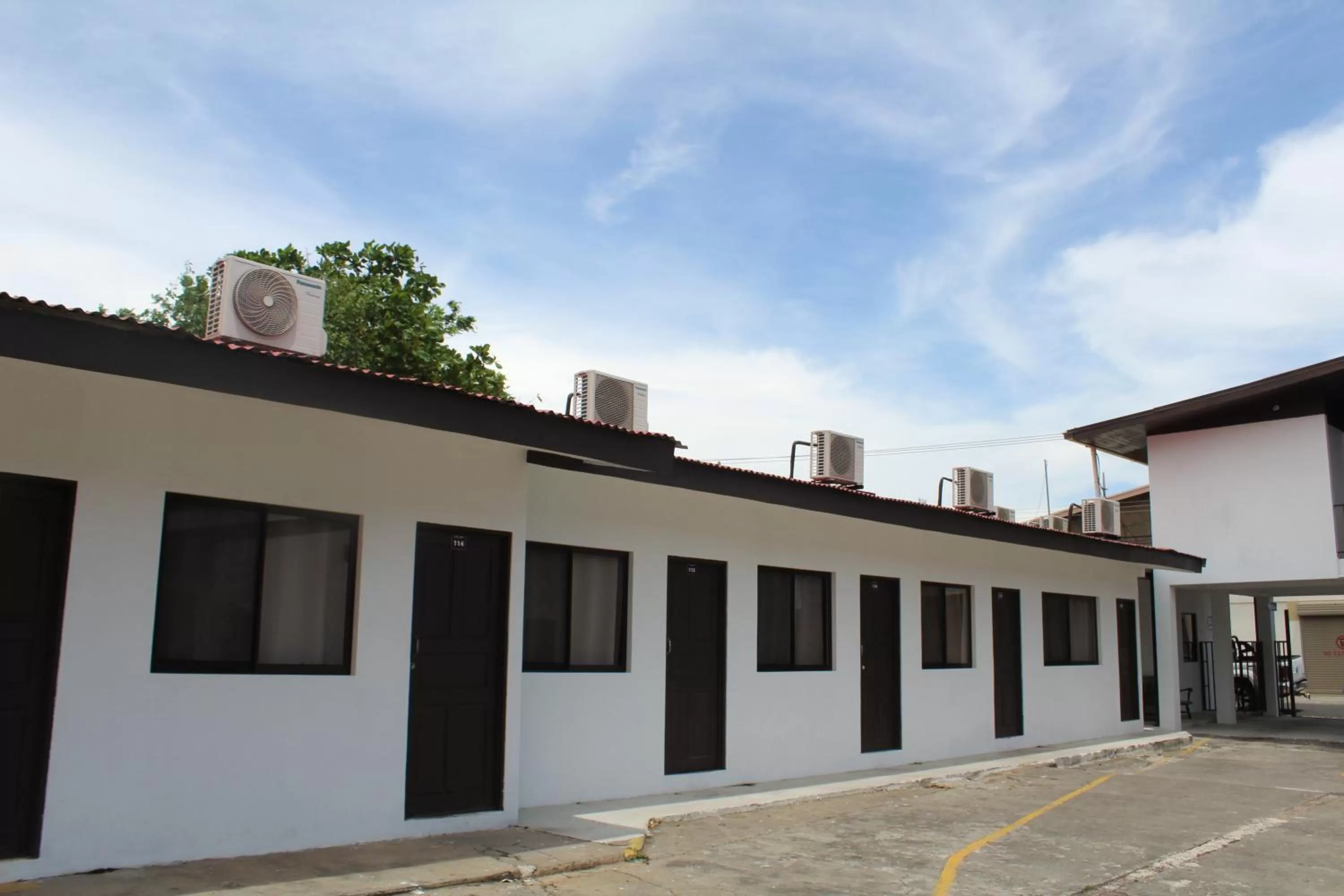 Property Building in Hotel Cañas