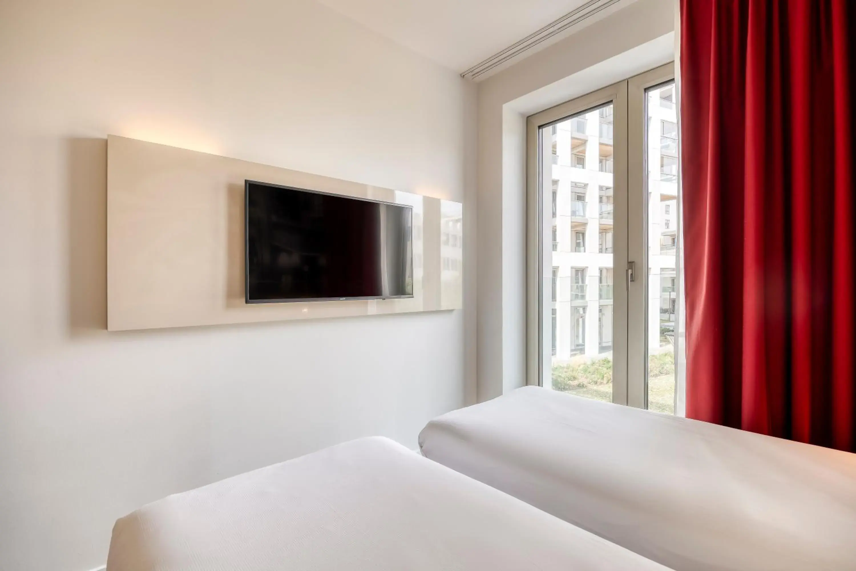 TV and multimedia, Bed in B&B Hotel Antwerpen Zuid