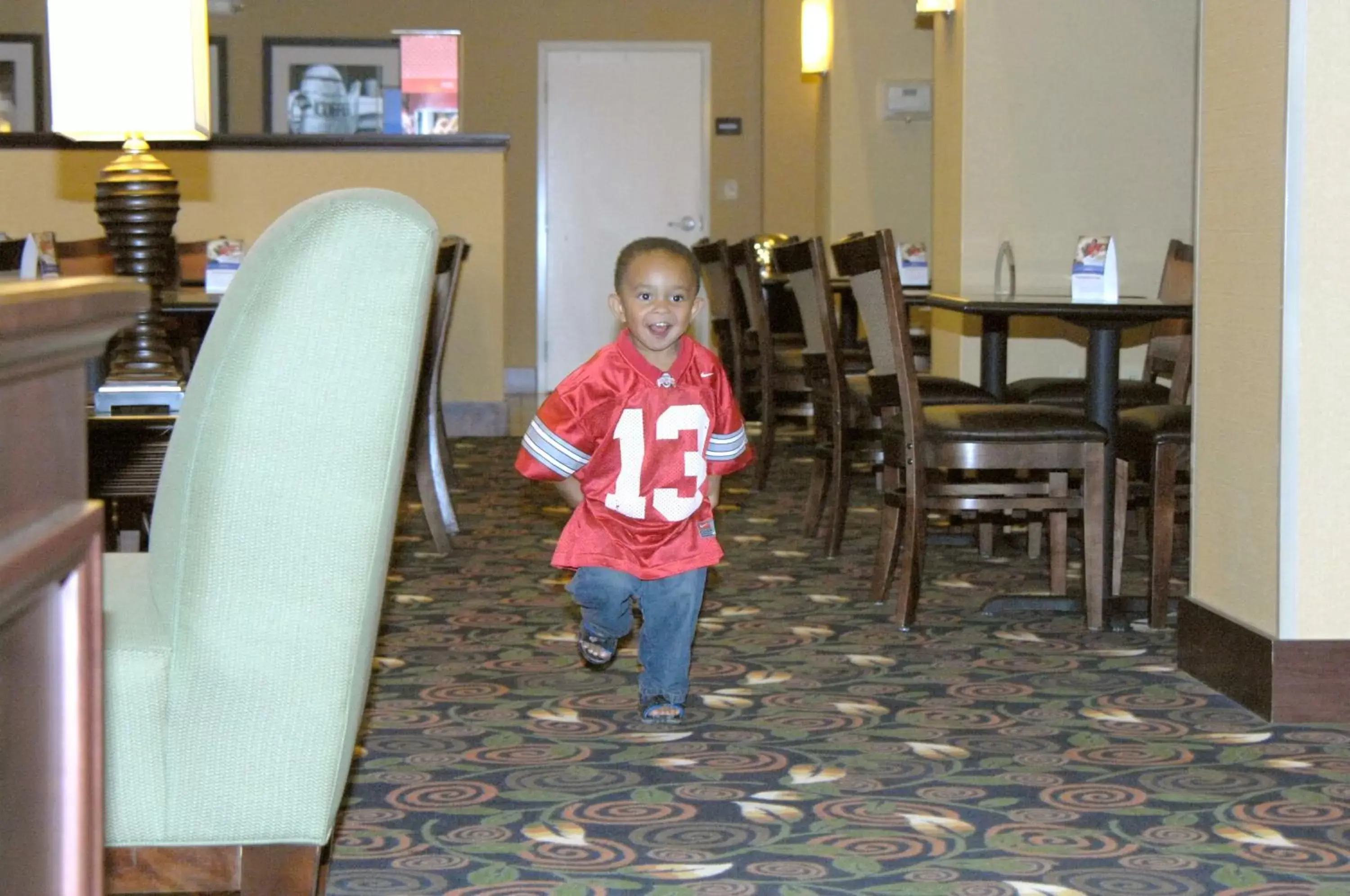 Dining area in Hampton Inn & Suites Dayton-Airport