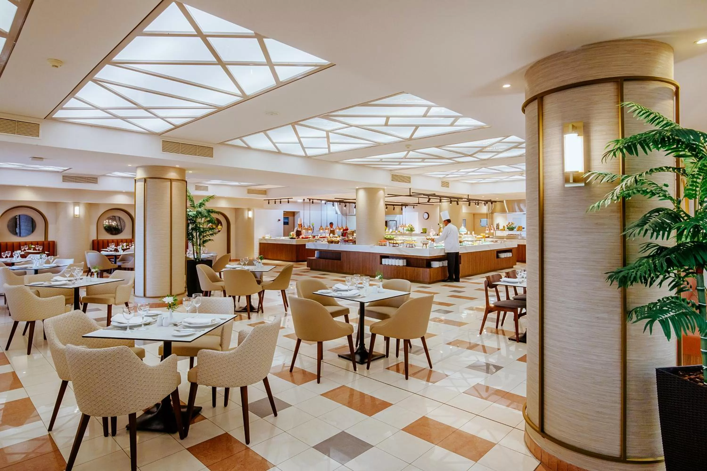 Restaurant/places to eat in Louis Ledra Beach