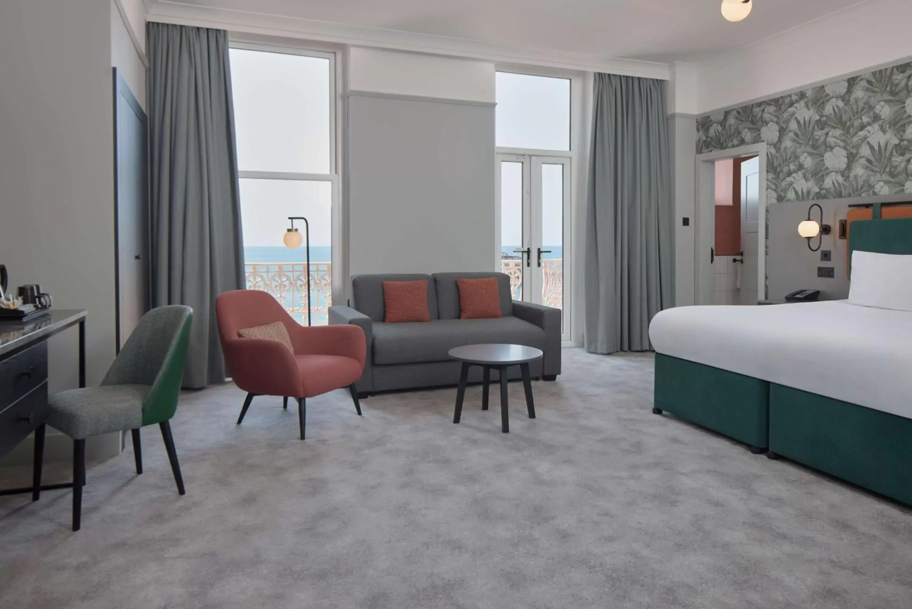 Bedroom in DoubleTree By Hilton Brighton Metropole