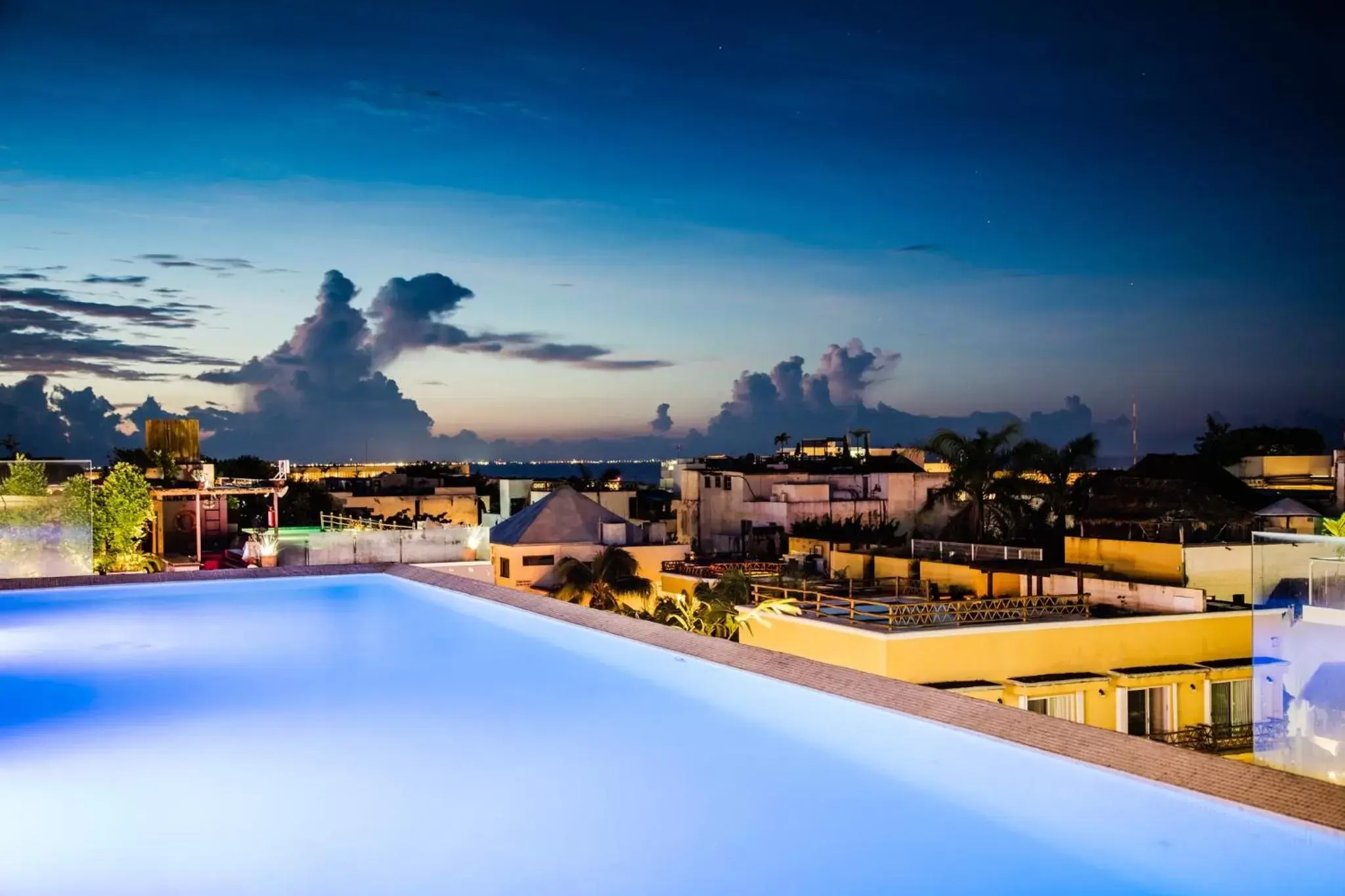 Swimming Pool in Fiesta Inn Playa del Carmen