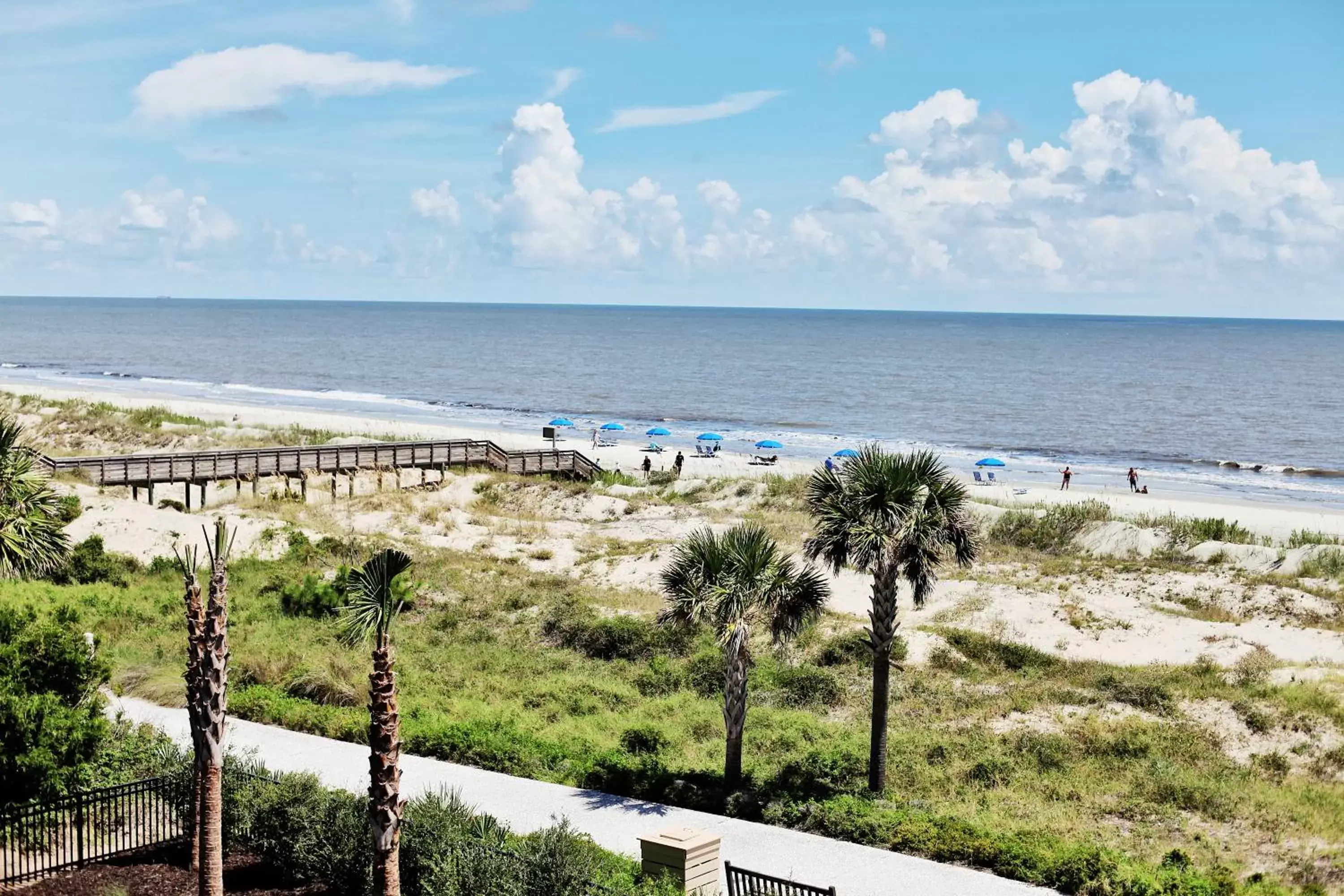 Balcony/Terrace, Beach in Jekyll Ocean Club Resort