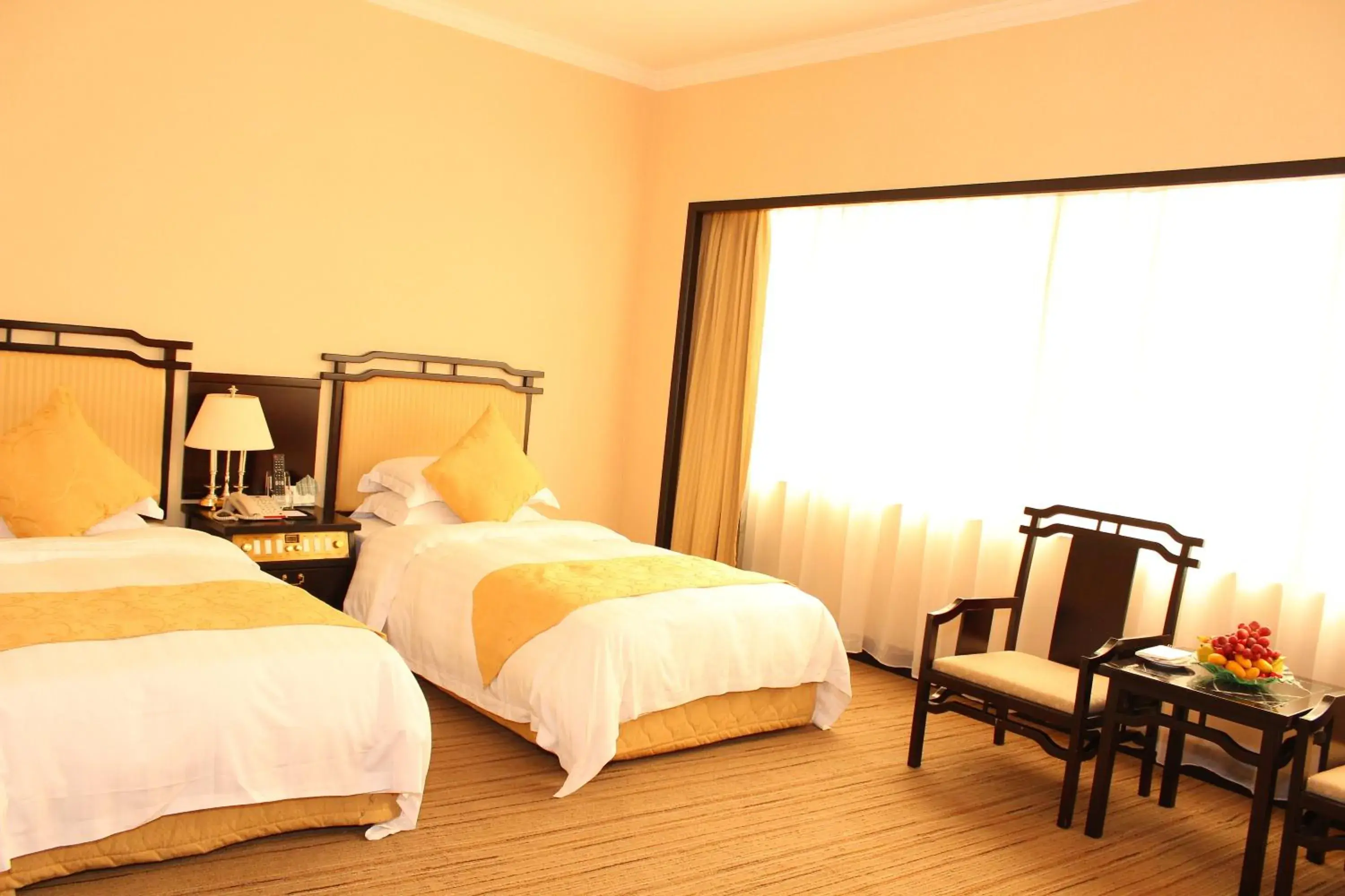 Photo of the whole room, Bed in Yindo Jasper Hotel Zhuhai