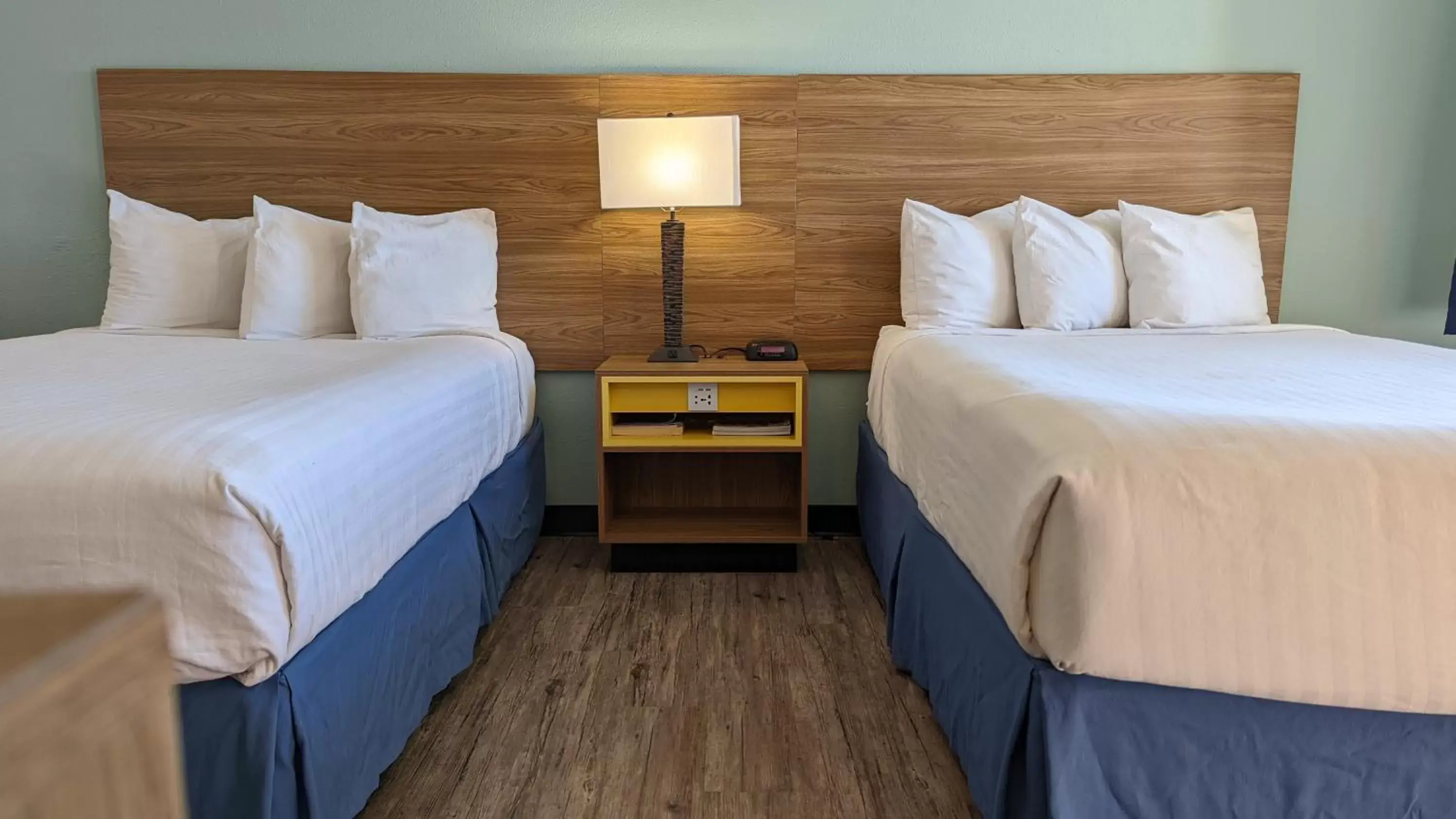 Bed in Days Inn by Wyndham Lake Havasu