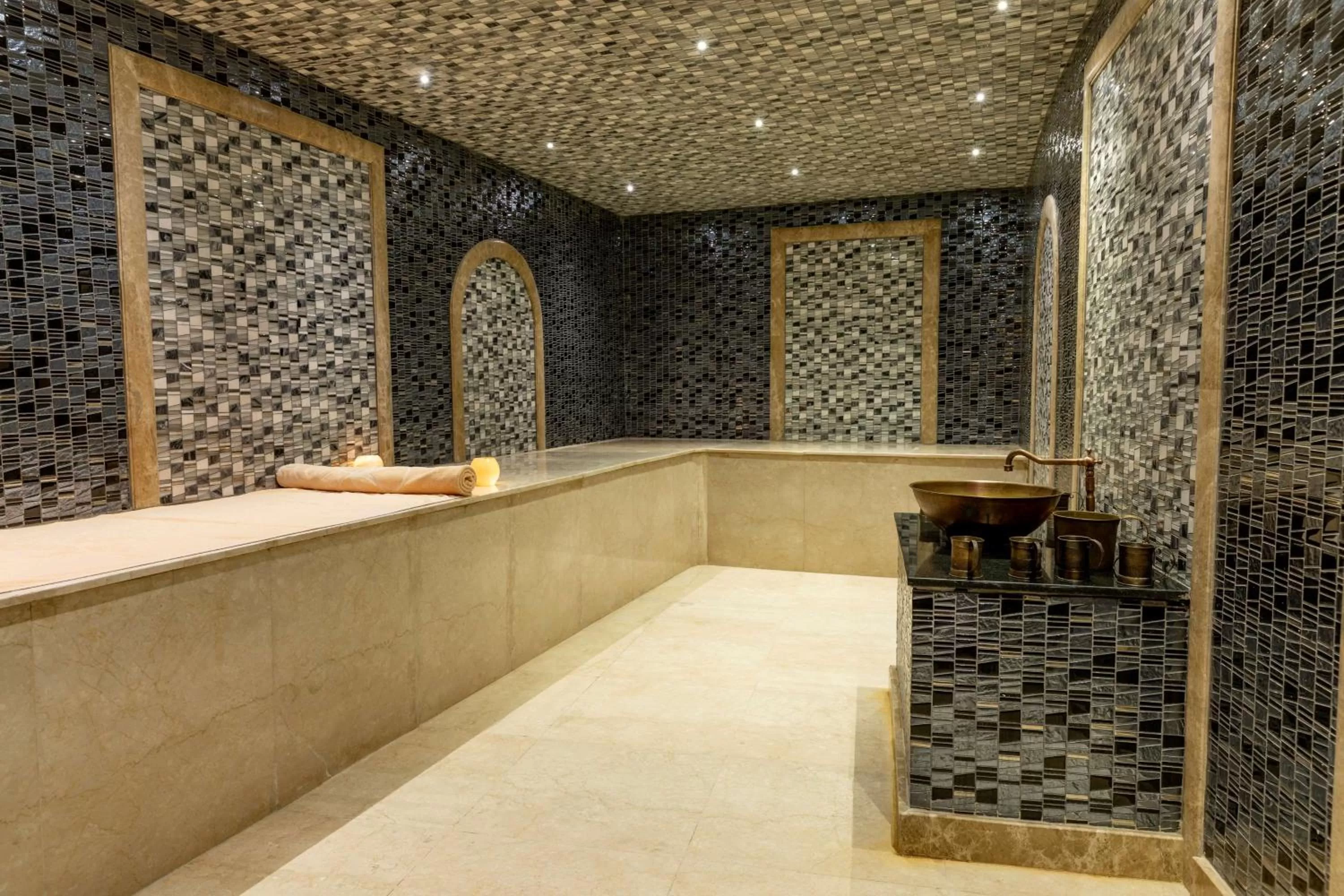 Spa and wellness centre/facilities in Royal Maxim Palace Kempinski Cairo
