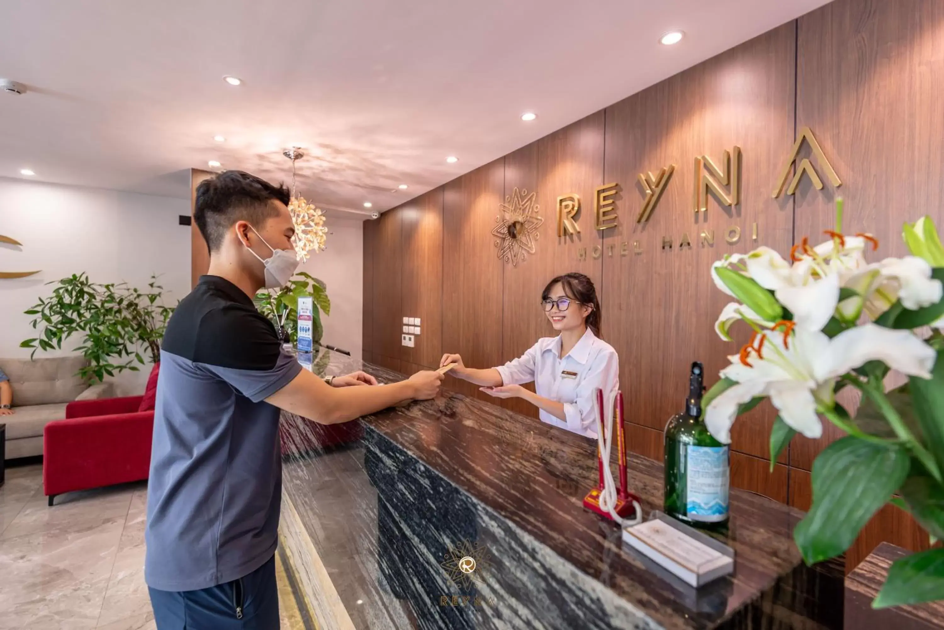 Staff, Lobby/Reception in Reyna Hotel Hanoi & Spa