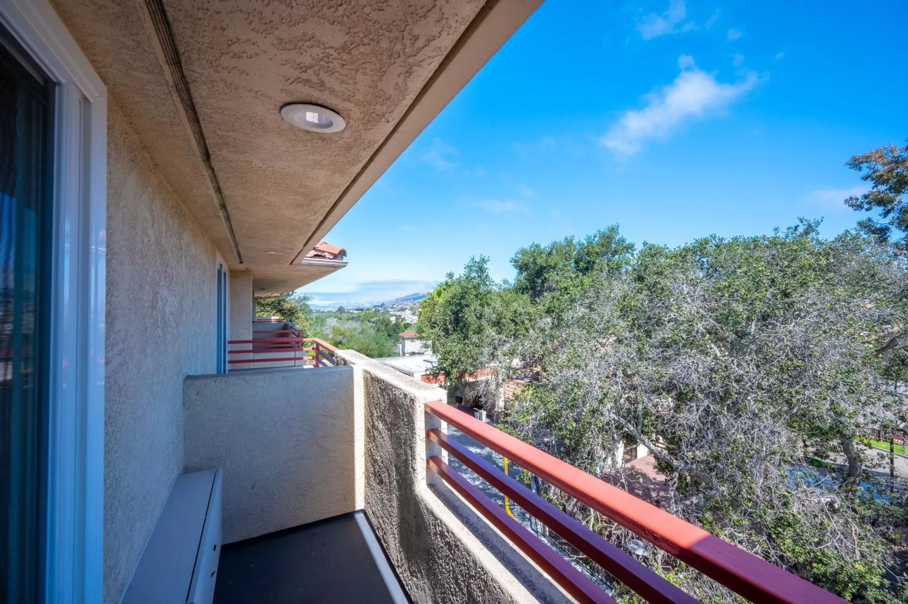 Property building in Holiday Inn Express Grover Beach-Pismo Beach Area by IHG Property building in Holiday Inn Express Grover Beach-Pismo Beach Area by IHG