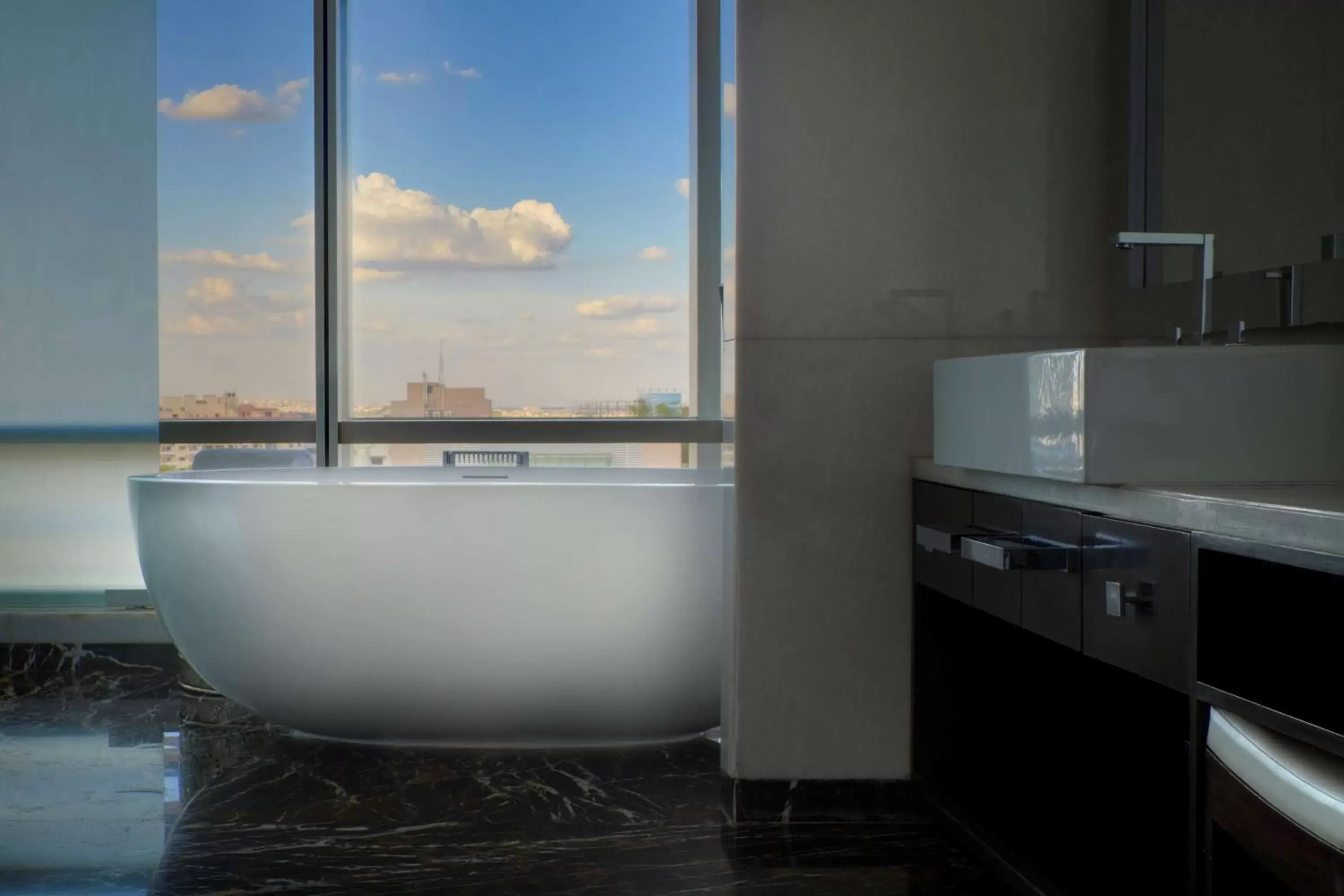 Bathroom in Park Hyatt Hotel and Residences, Hyderabad