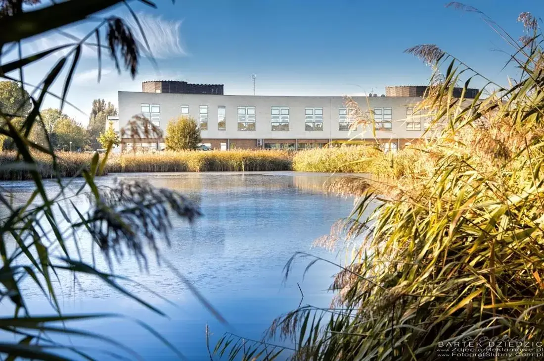 Property building in Hotel Victor Pruszków DeSilva Property building in Hotel Victor Pruszków DeSilva