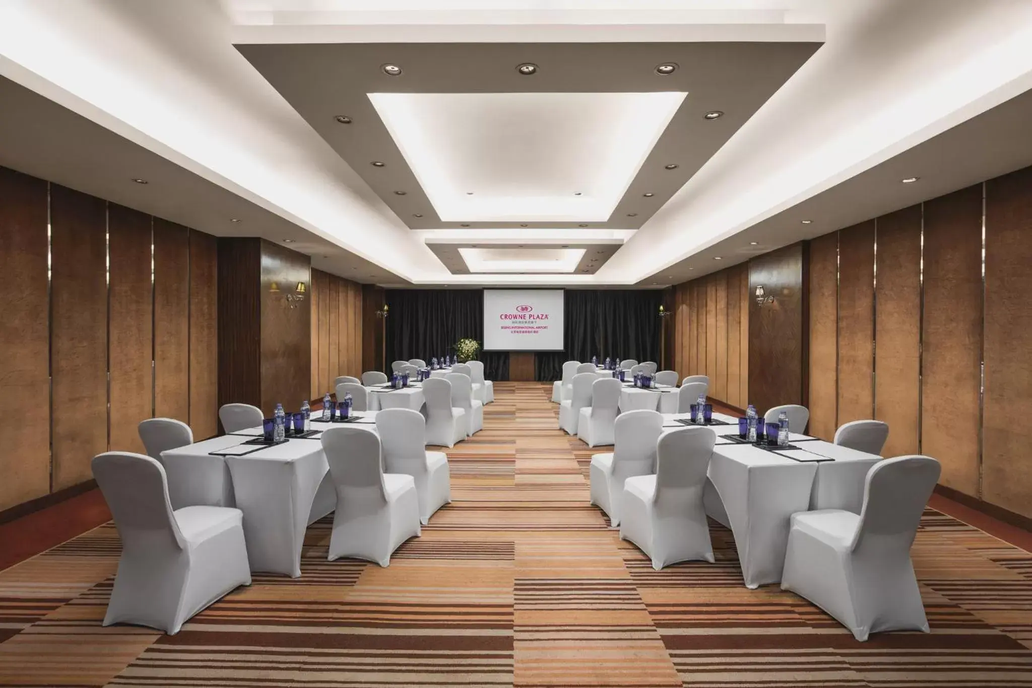 Meeting/conference room in Crowne Plaza Beijing International Airport, an IHG Hotel