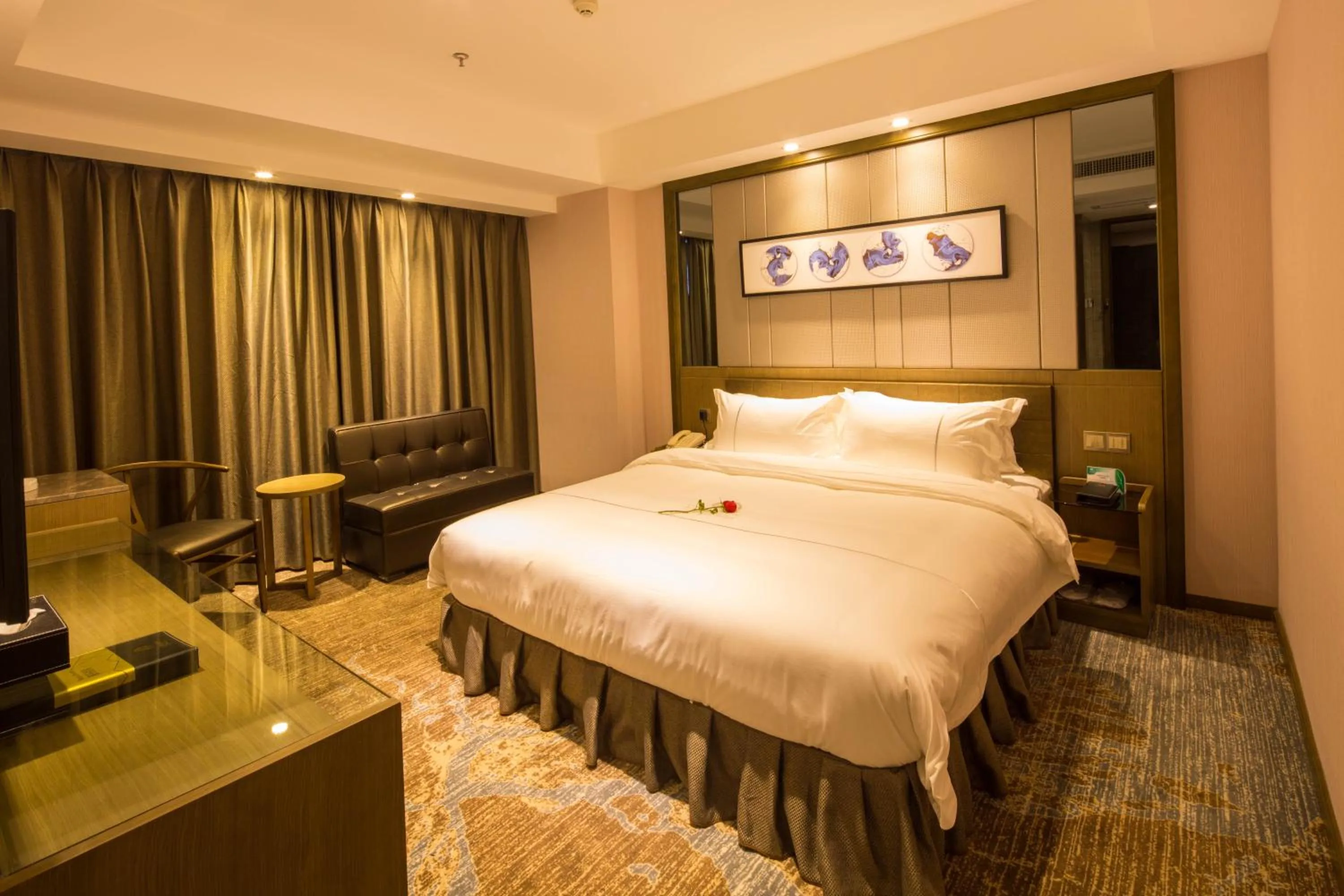 bunk bed, Bed in INSAIL Hotel (Shenzhen Dongmen Branch)