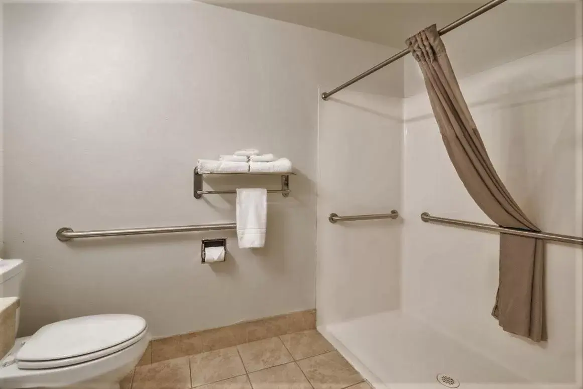 Bathroom in Motel 6-Idaho Falls, ID - Snake River