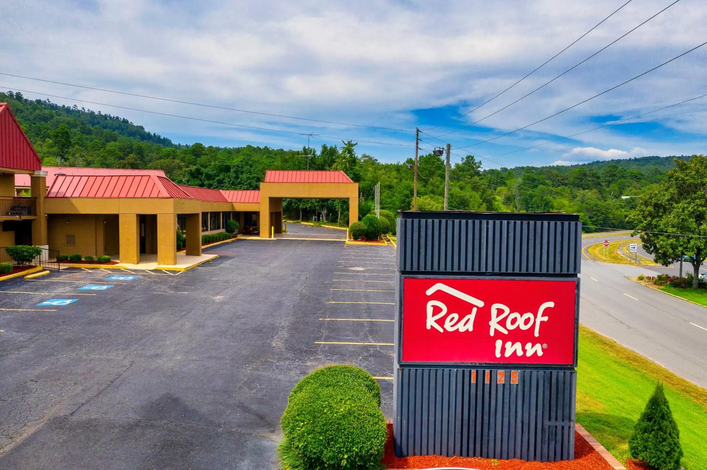 Property building in Red Roof Inn Hot Springs