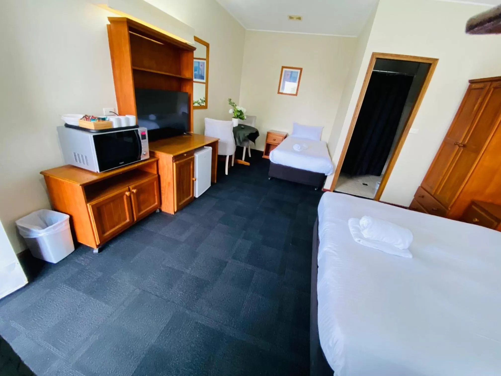 Bedroom, Bed in Nowra Motor Inn