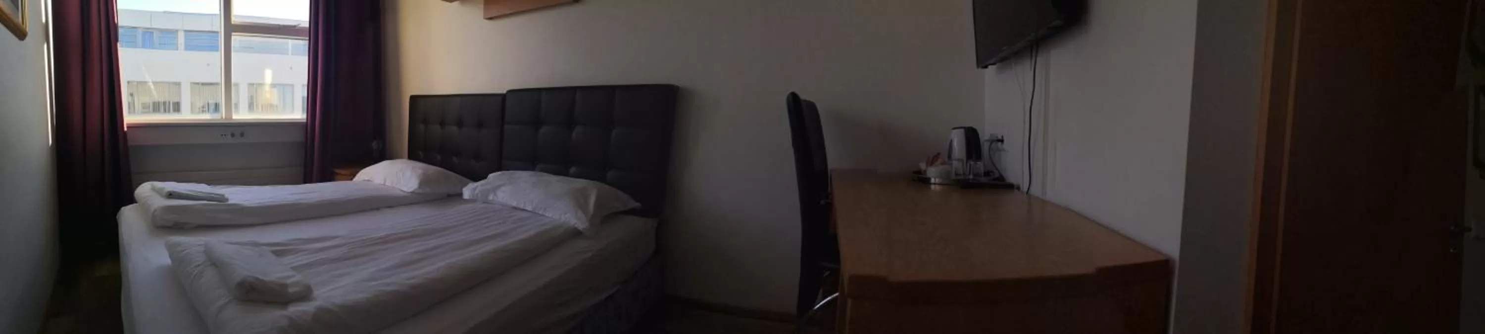 Photo of the whole room, Bed in 101 Guesthouse Hotel
