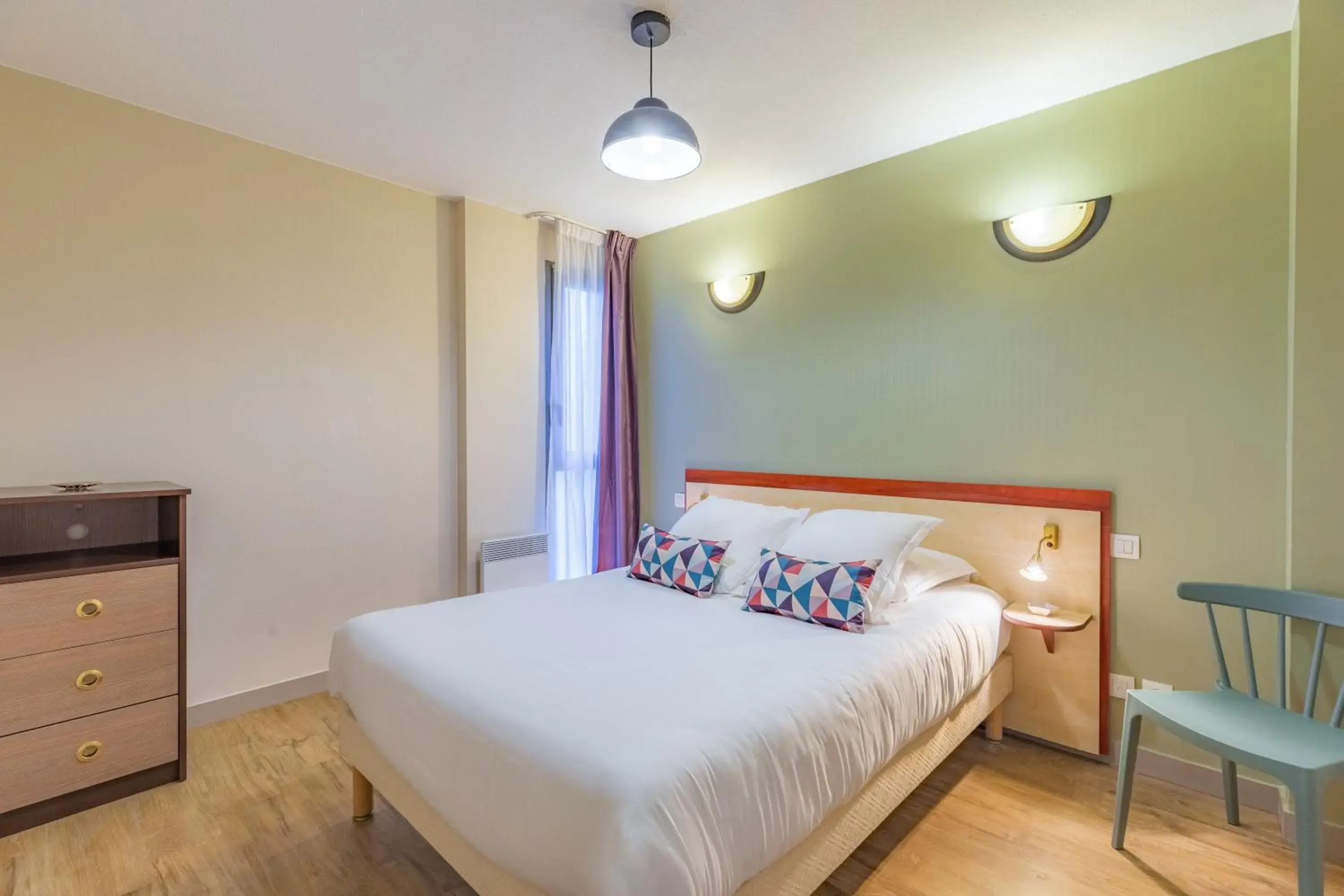 Bed in Appart'City Angouleme