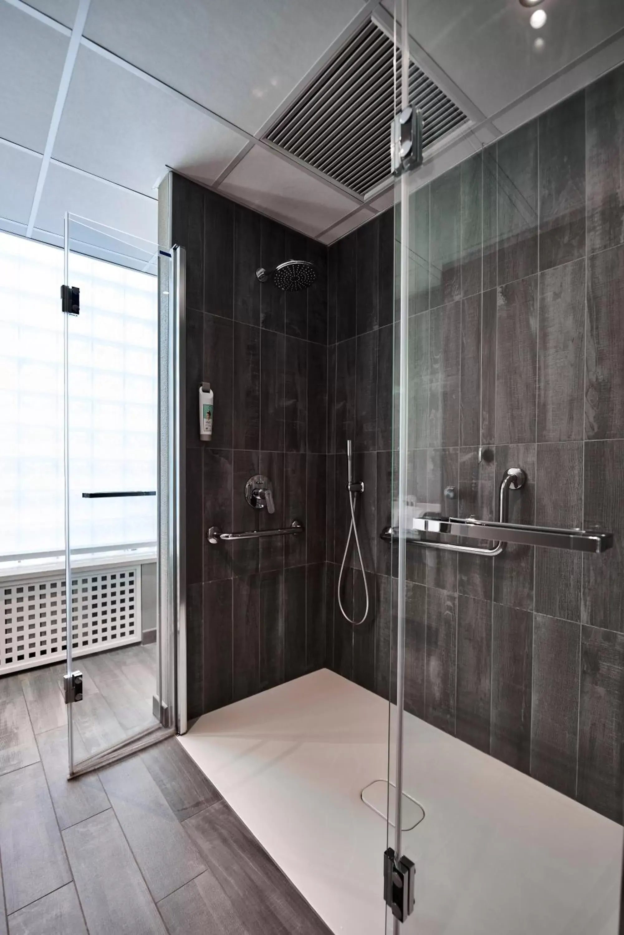 Shower, Bathroom in Ibis Milano Centro