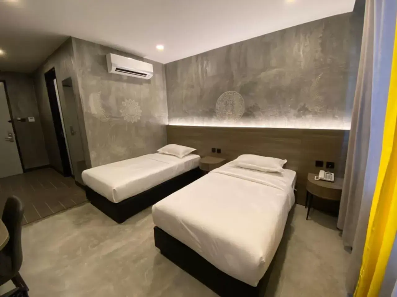 Deluxe Twin Room in Sri Indar Hotel & Suites Deluxe Twin Room in Sri Indar Hotel & Suites