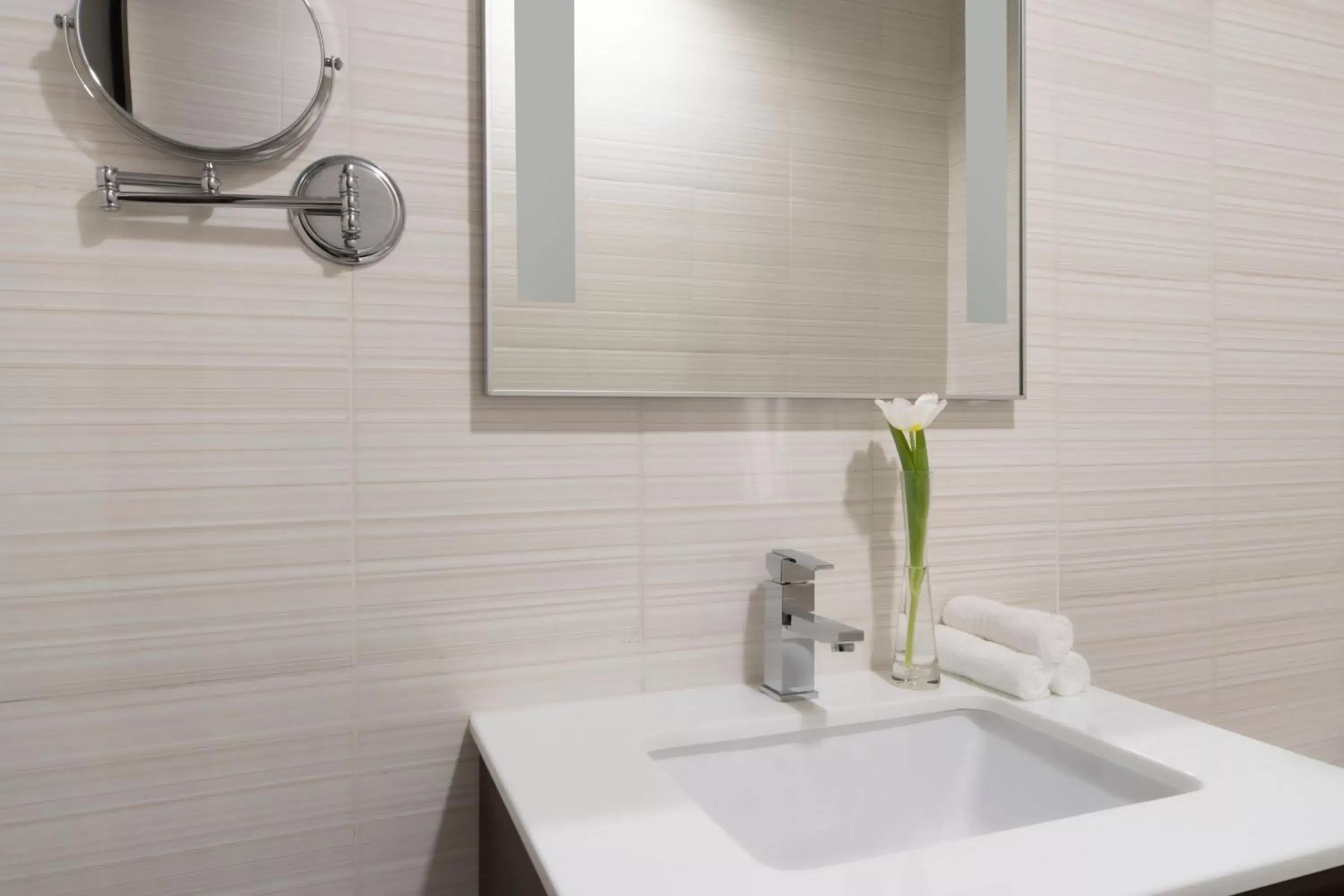 Bathroom in Marriott Executive Apartments City Center Doha